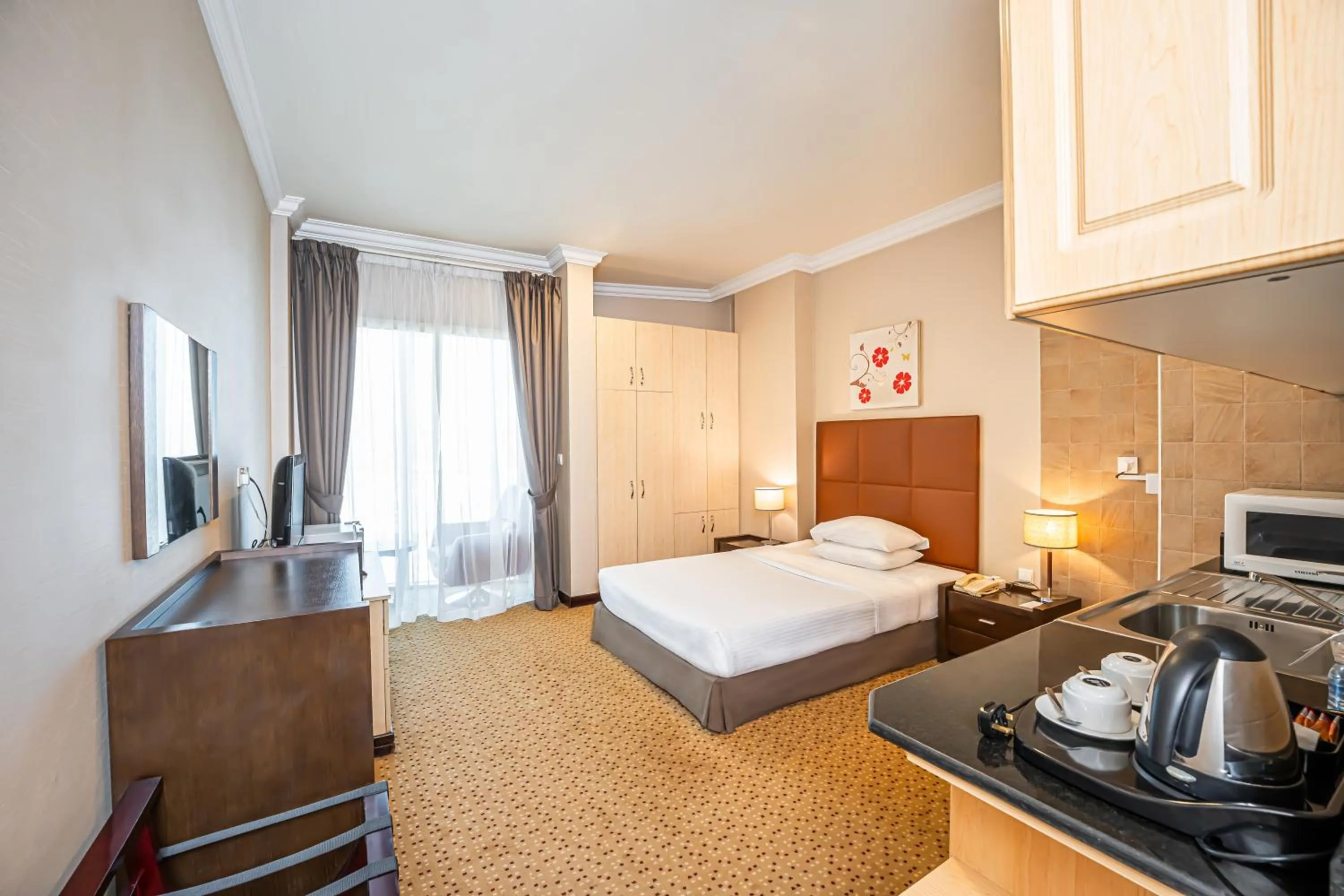 Queen Room in Kingsgate Hotel Doha by Millennium Hotels