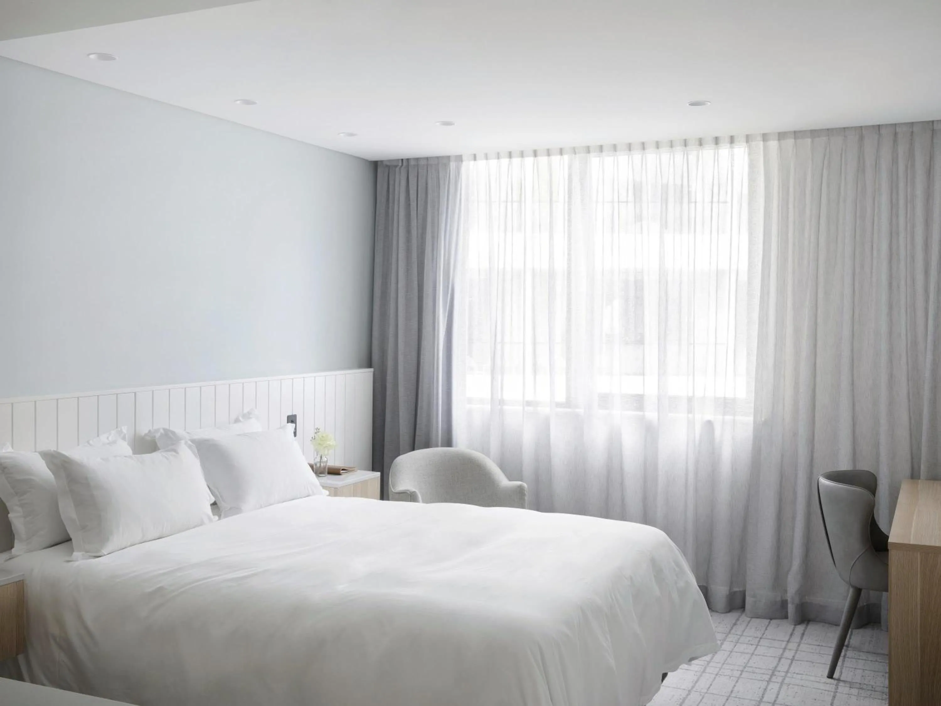 Standard Queen Room in Manly Pacific Sydney MGallery Collection