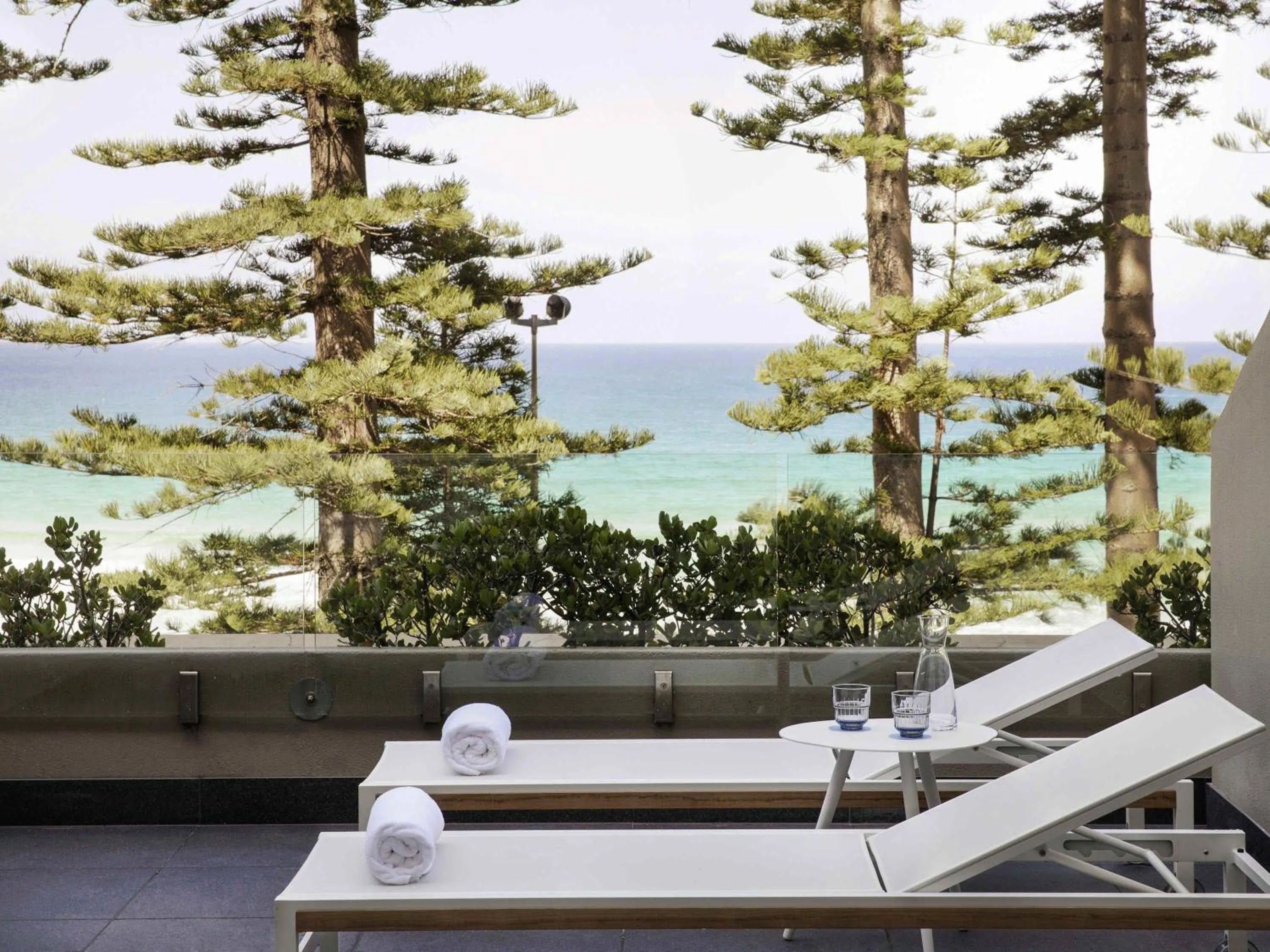 Ocean Terrace King Room in Manly Pacific Sydney MGallery Collection