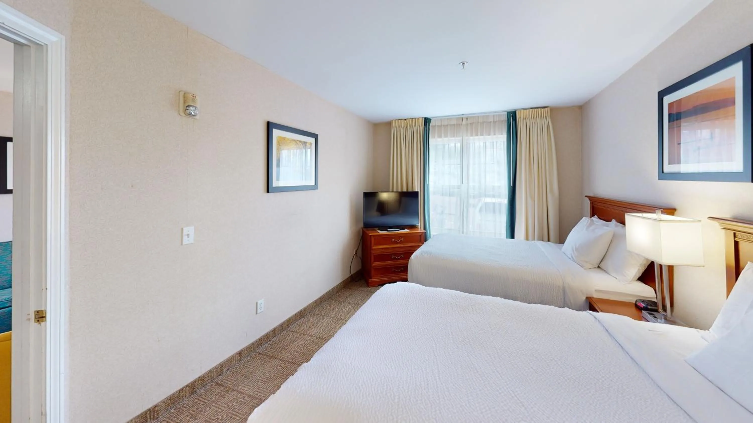 One-Bedroom Double Suite in Smart Suites, an Ascend Collection Hotel