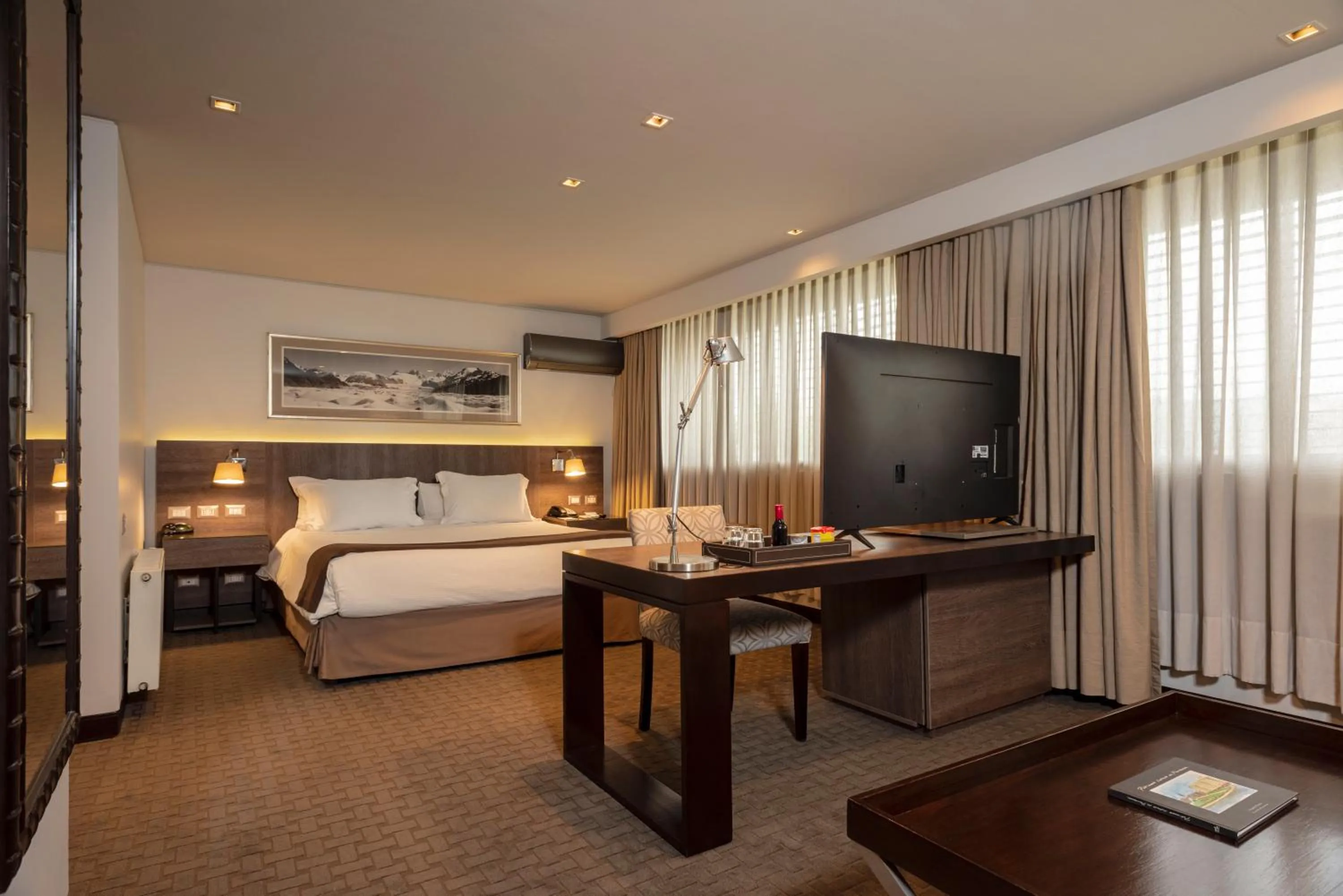 Suite in Hotel Los Españoles Plus