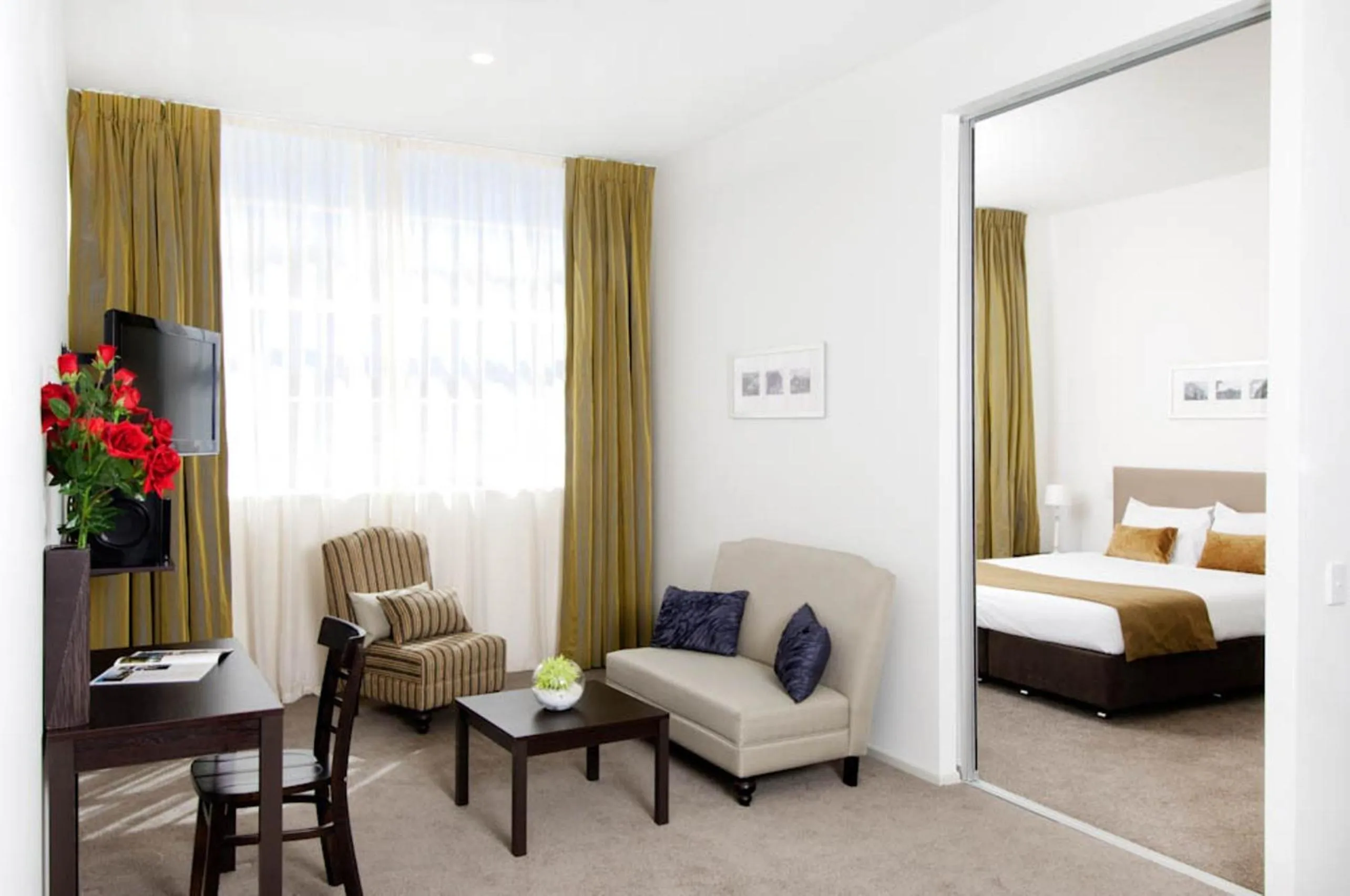 Two-Bedroom Apartment - Interconnecting in Quest on London