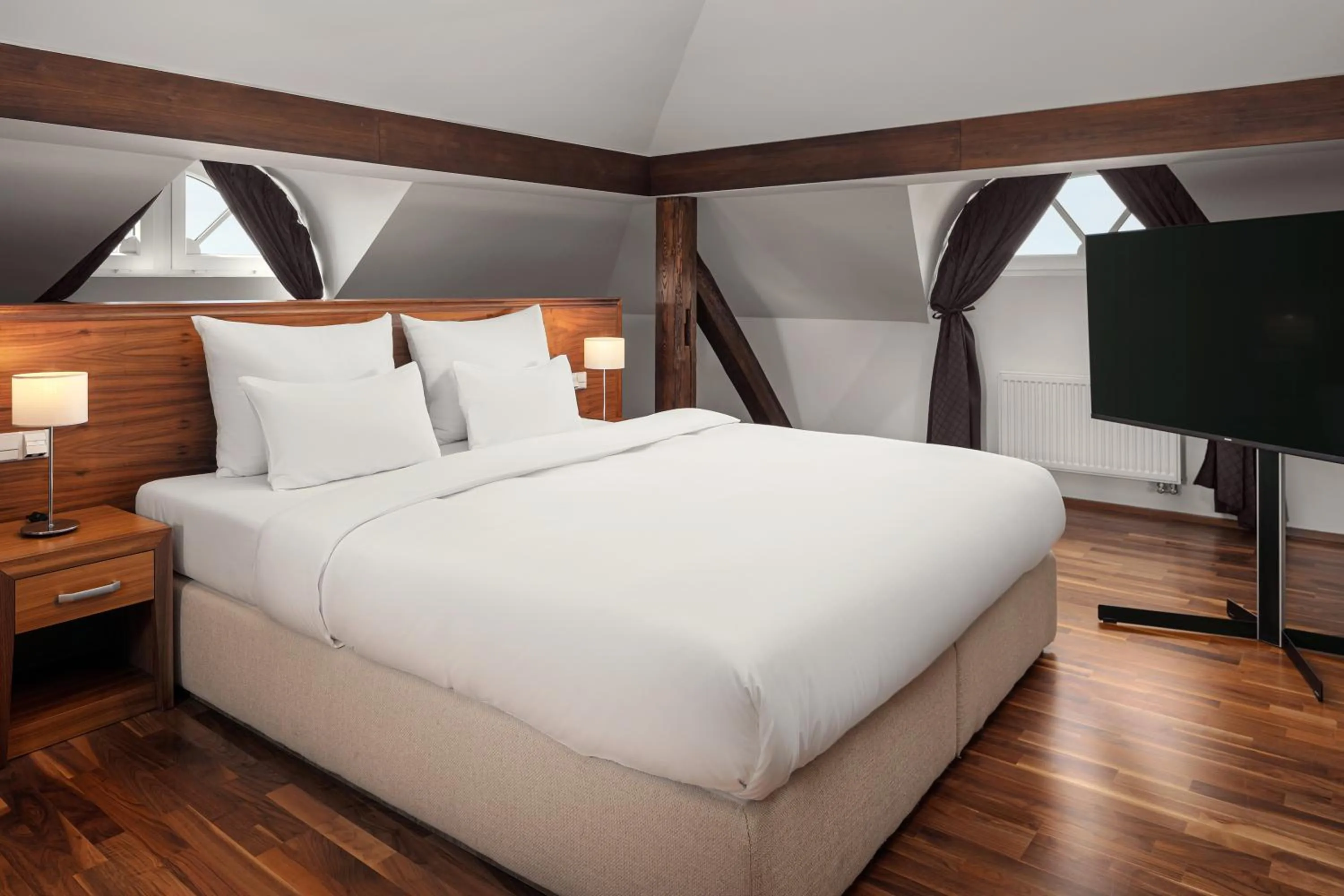 Deluxe Suite in Harvey Spa Hotel