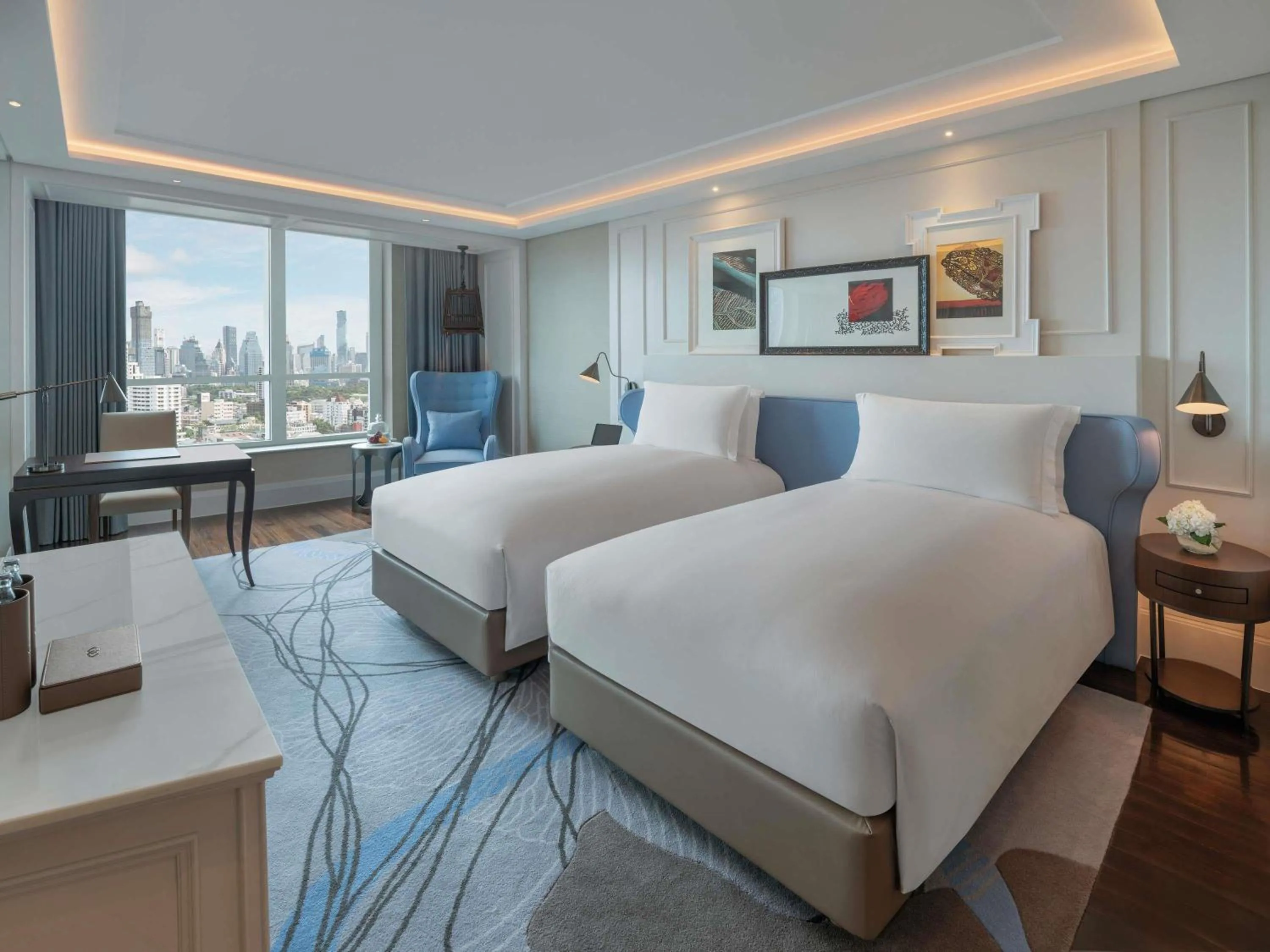 Luxury Twin Room in Sofitel Bangkok Sukhumvit