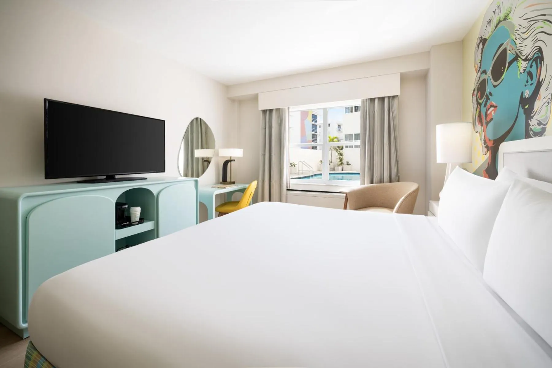 King Room with Pool View in Hotel Continental Miami Beach, Tapestry Collection by Hilton