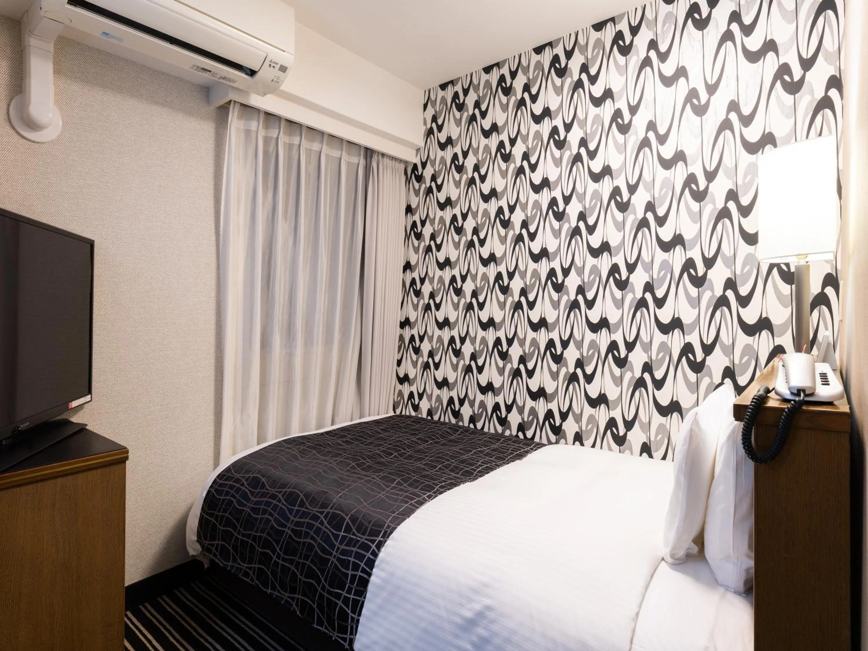 Single Room - Non-Smoking in APA Hotel Osaka Tanimachi 4chome Ekimae Kita