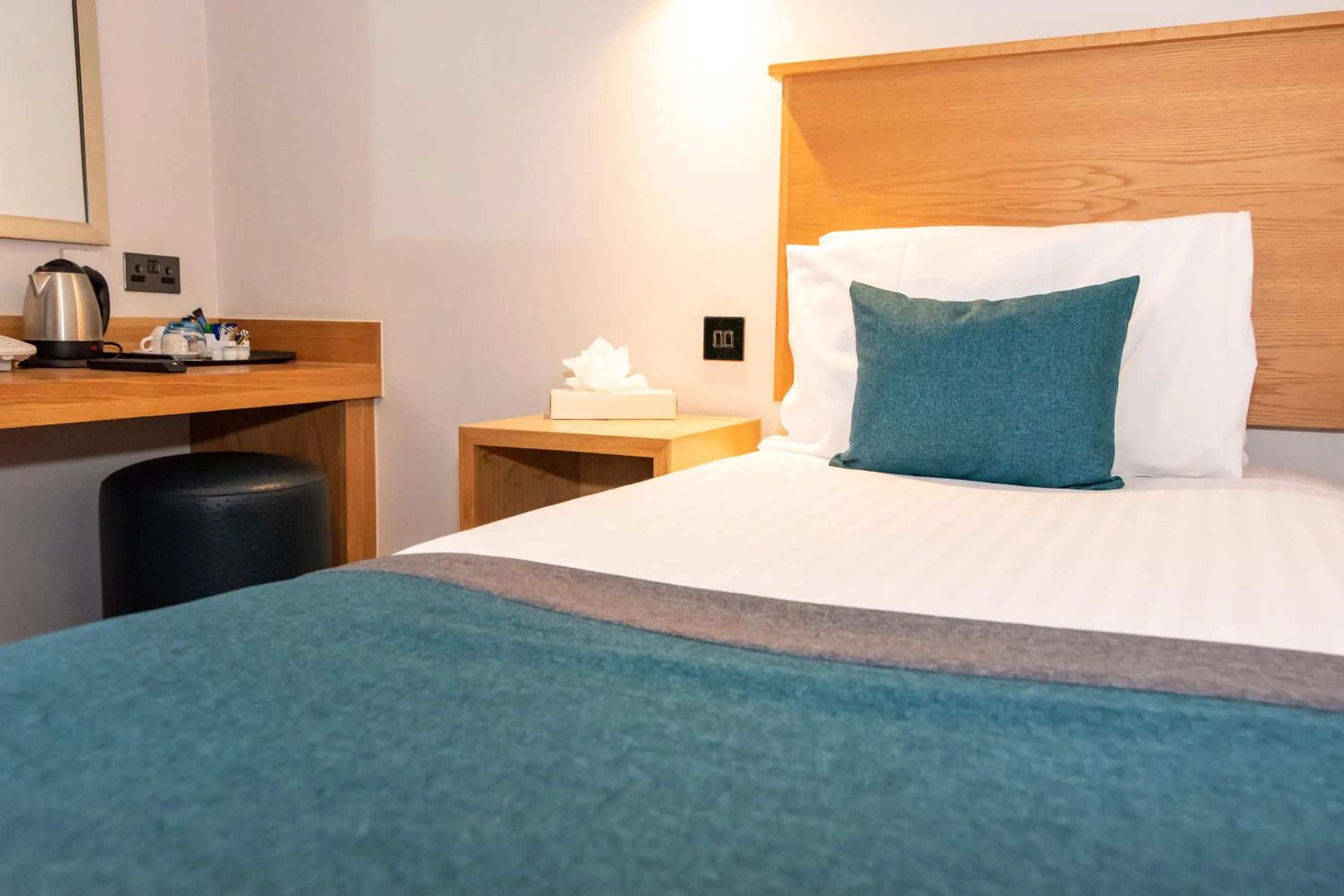 Single Room in Kingscliff Hotel Holland on Sea