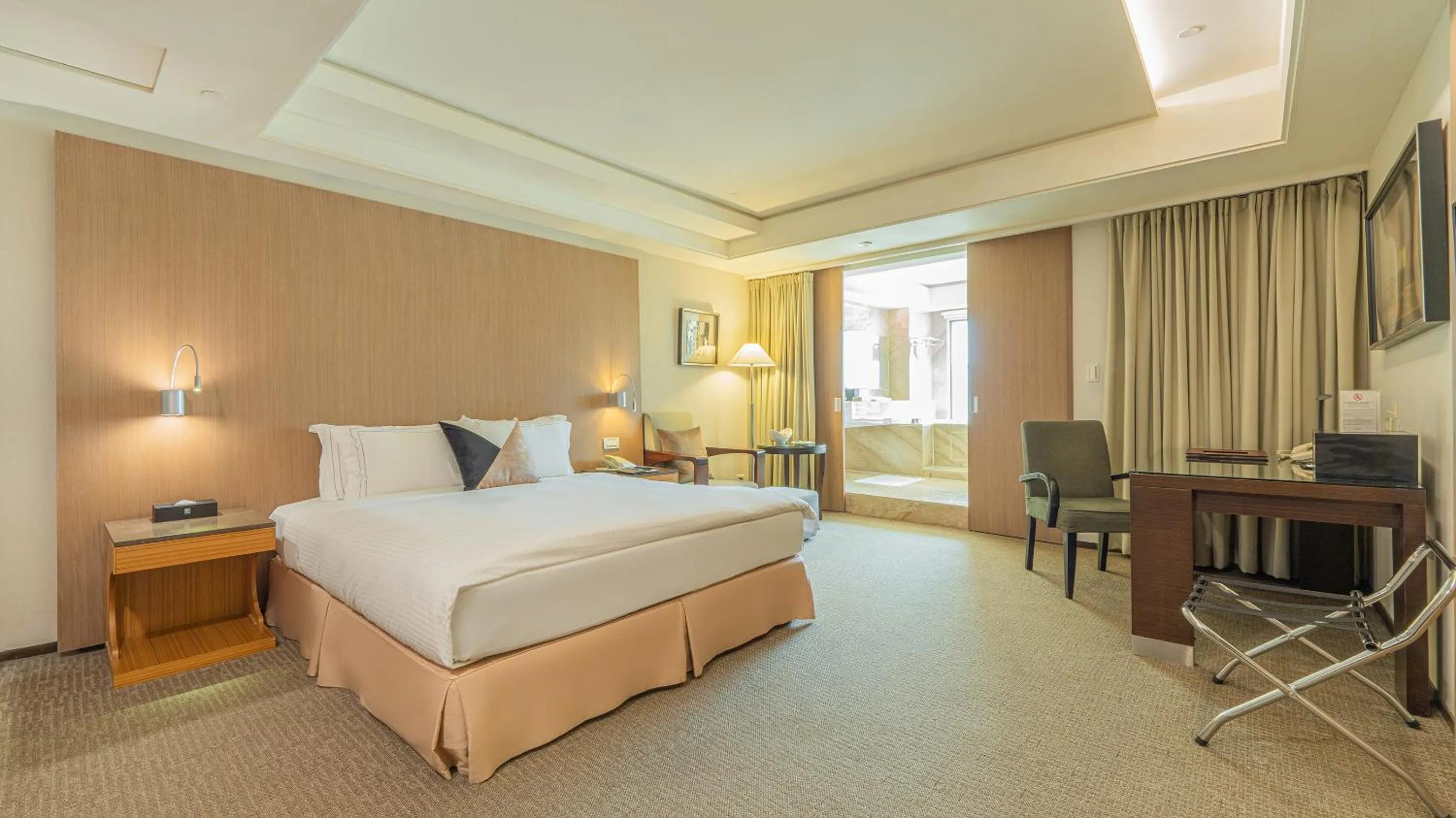 Superior Double Room in Tempus Hotel