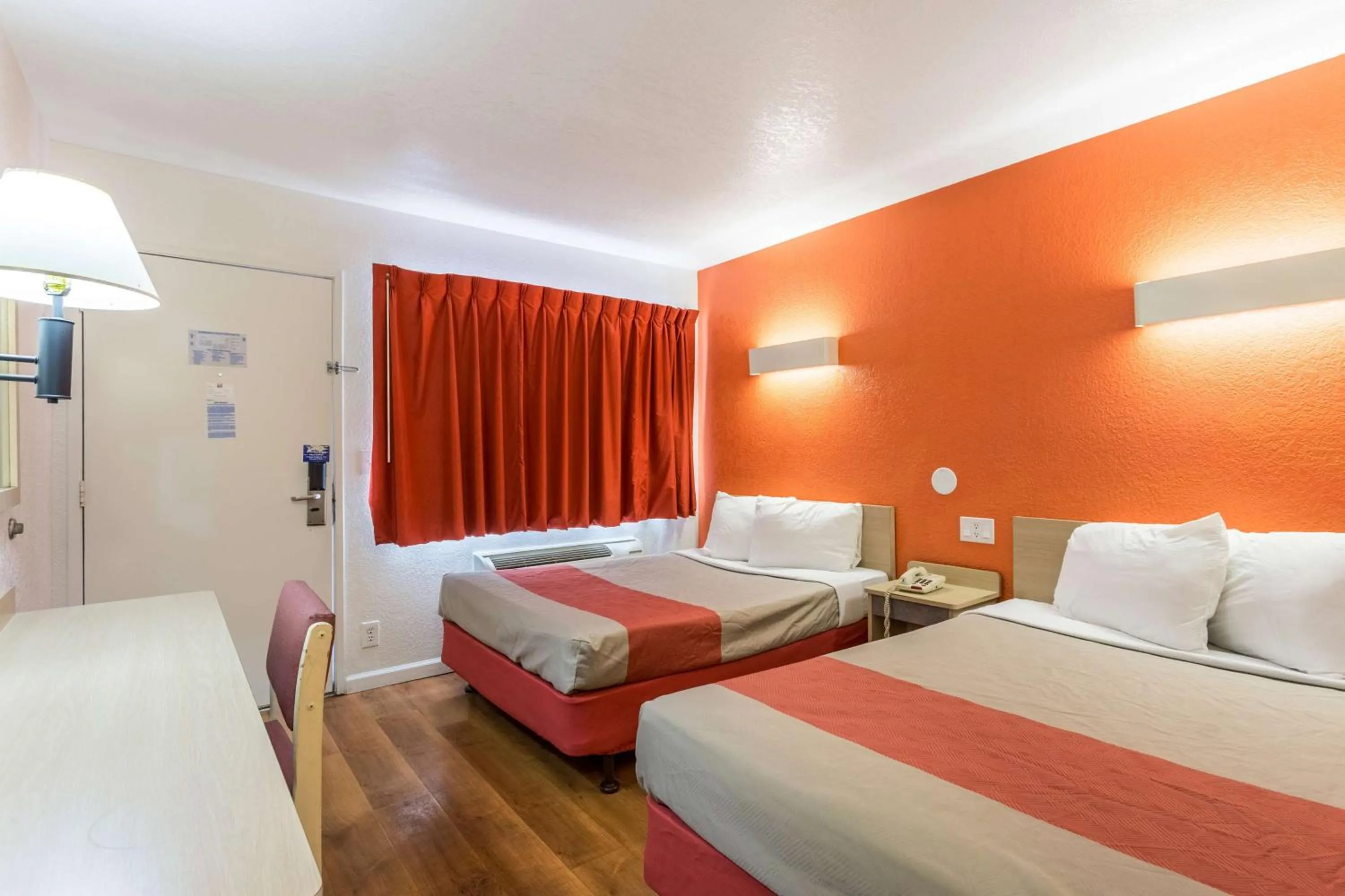 Quadruple Room - Smoking in Motel 6 Albuquerque Northeast