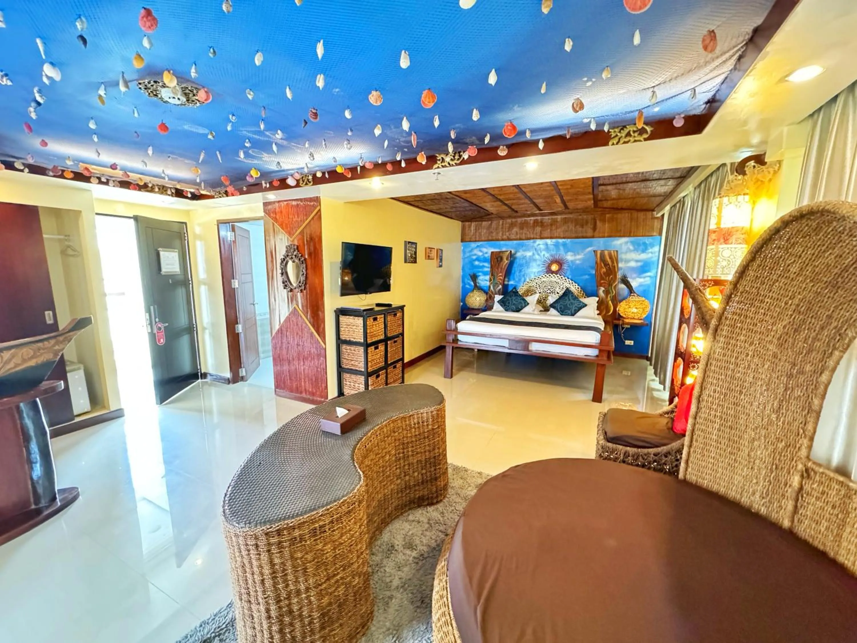 Coral Garden King Suite in Golden Phoenix Hotel Boracay