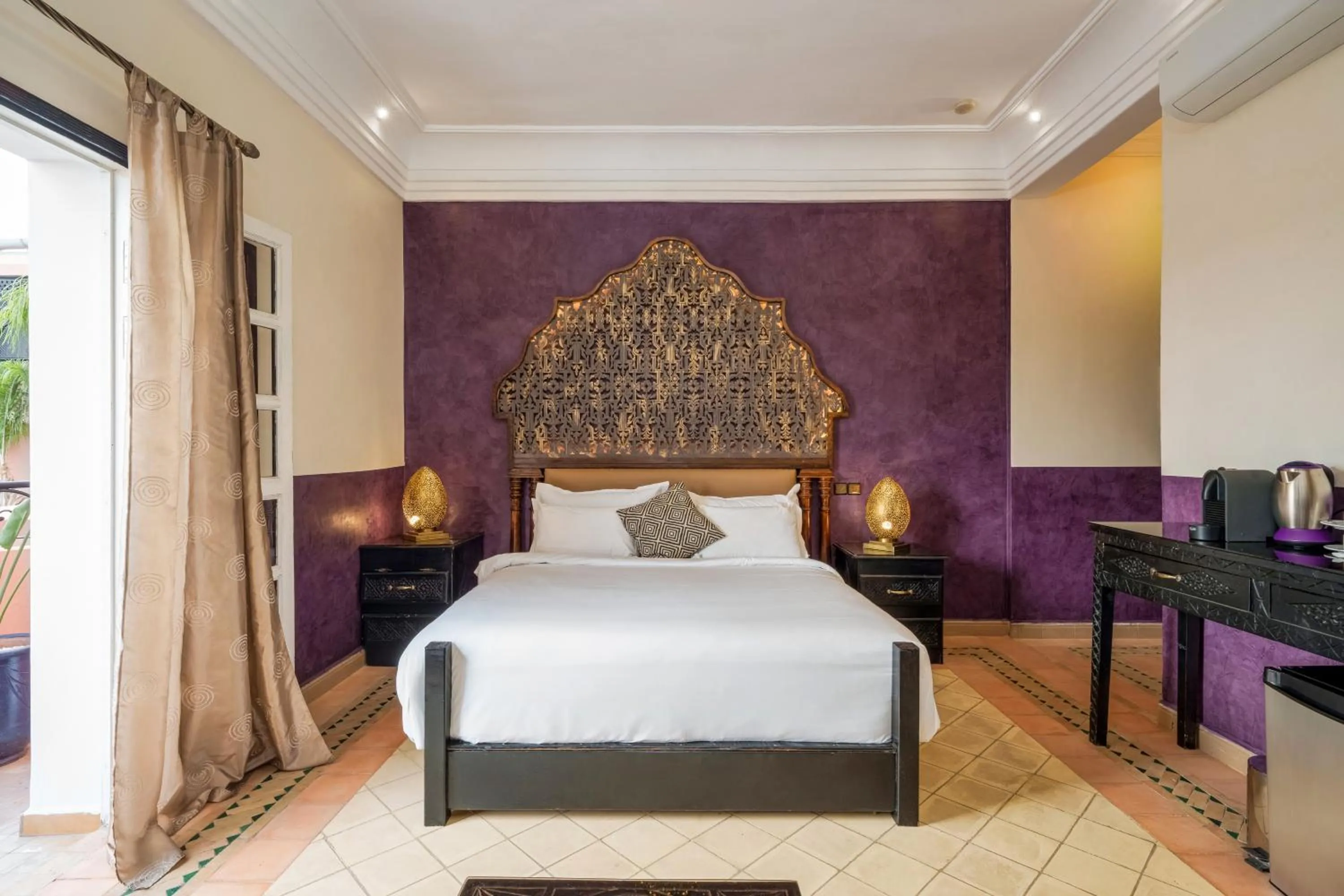 Double Room with Pool View in Albakech Boutique Hôtel & Spa