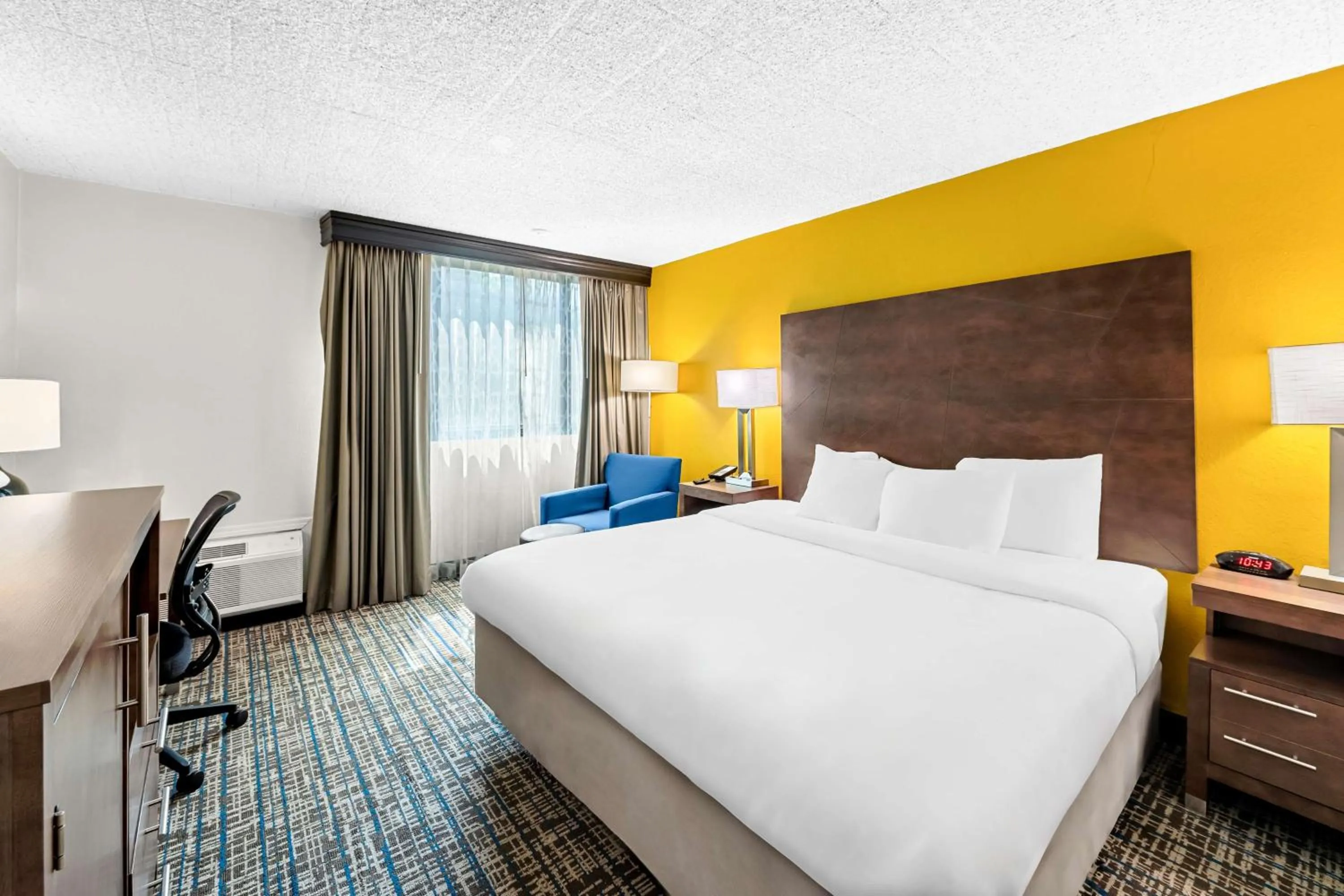 Queen Room - Mobility Access/Non-Smoking in Best Western Inn at Ramsey