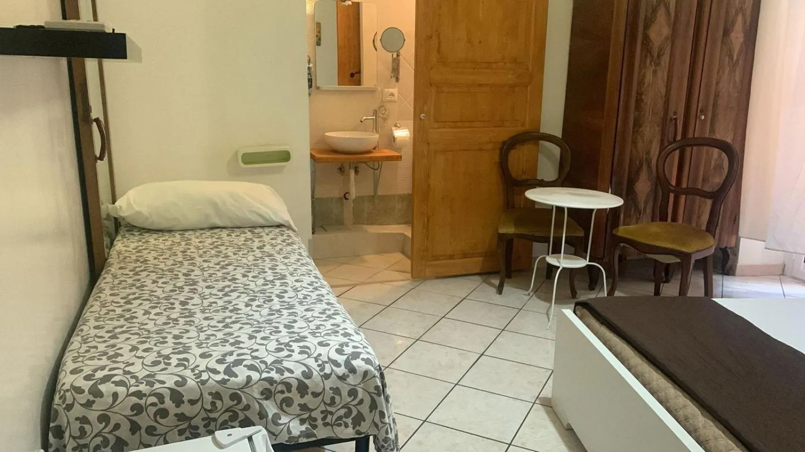 Triple Room - single occupancy in In the Center Guesthouse