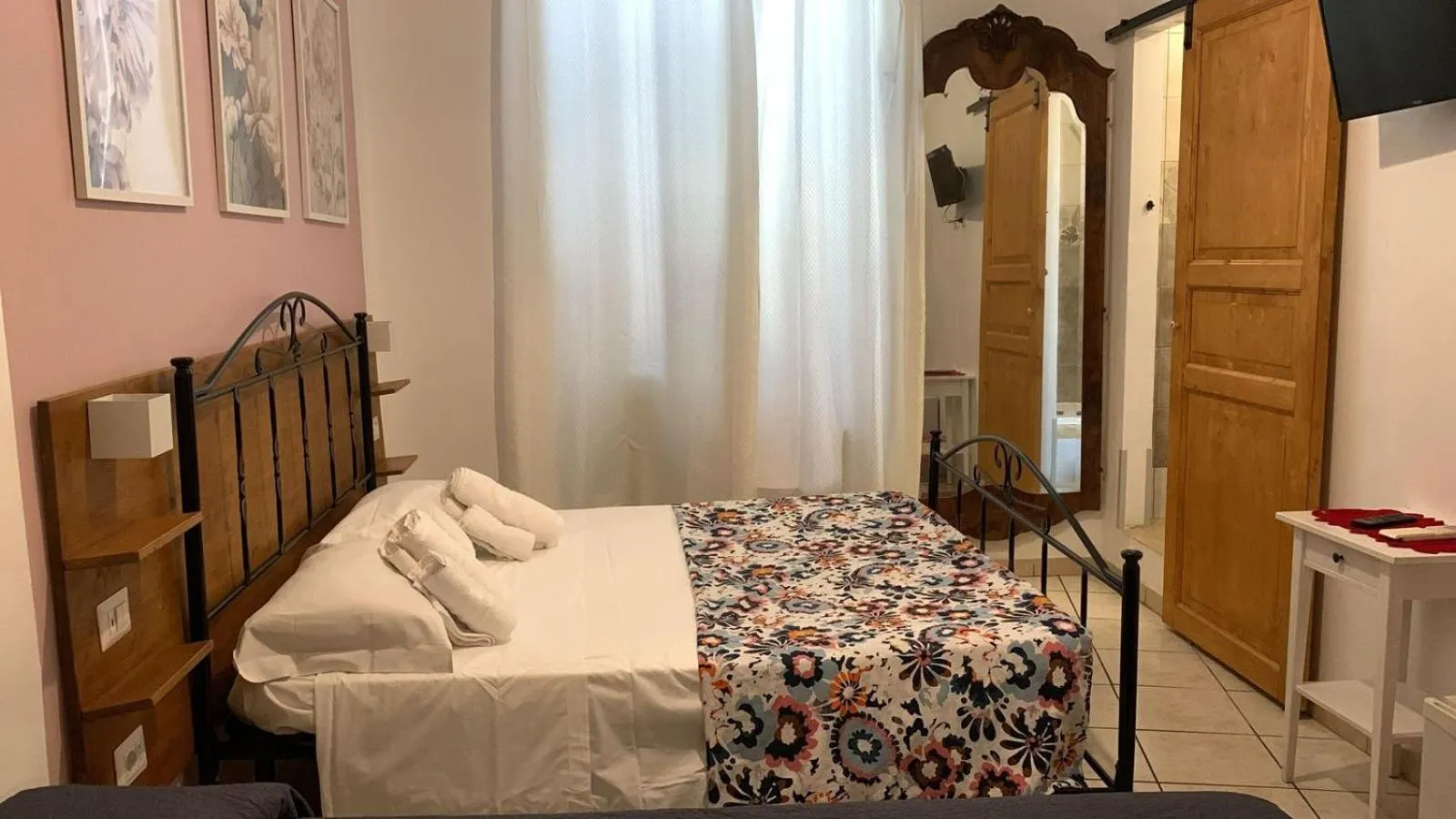 Double Room in In the Center Guesthouse
