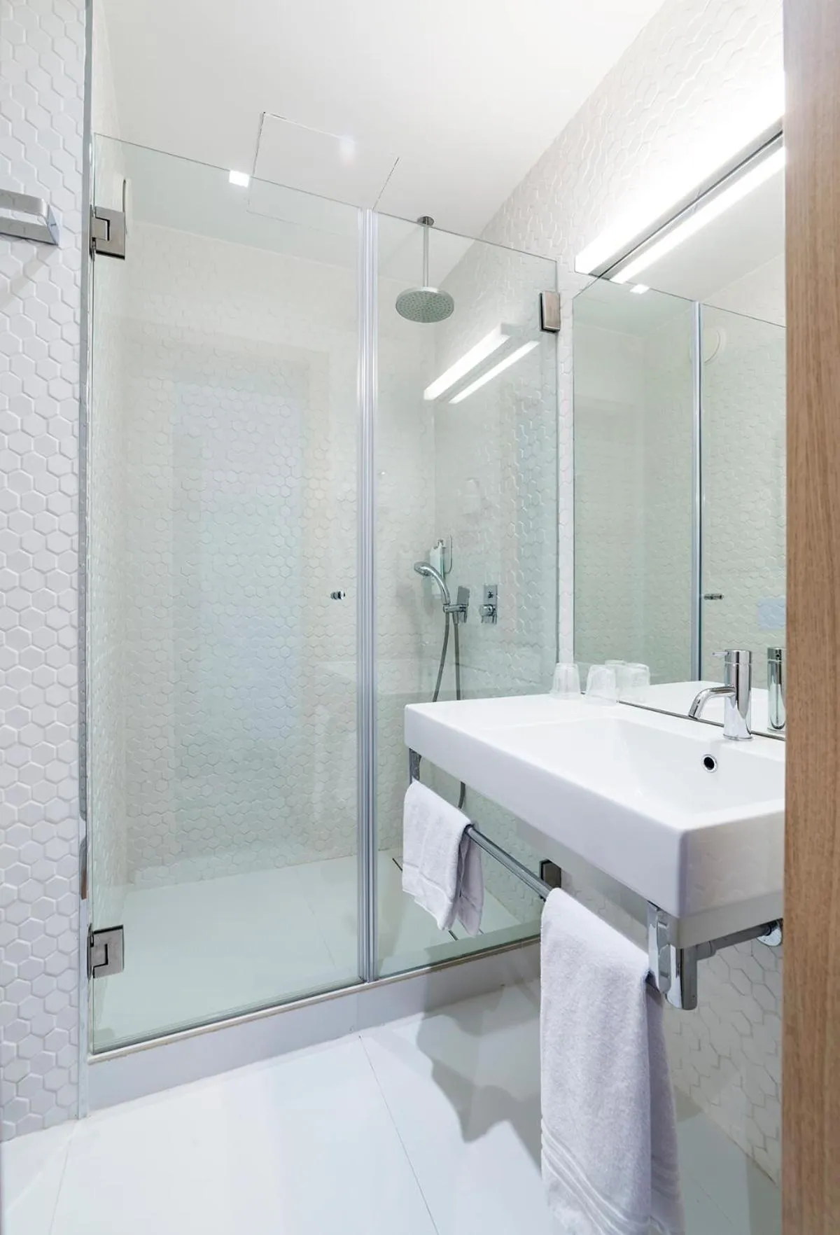 Standard Twin Room in Moov Hotel Porto Centro