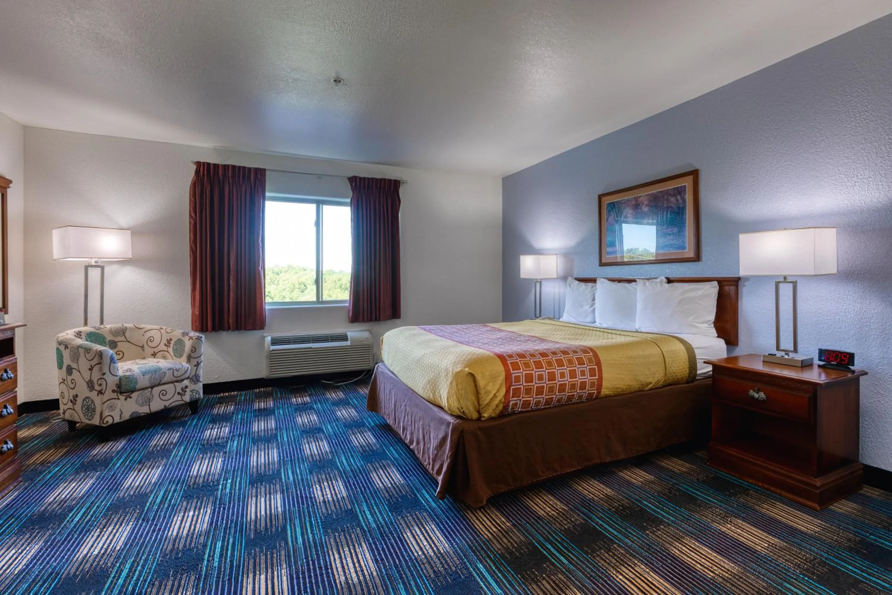 Standard Suite - Non-Smoking in All Towne Suites