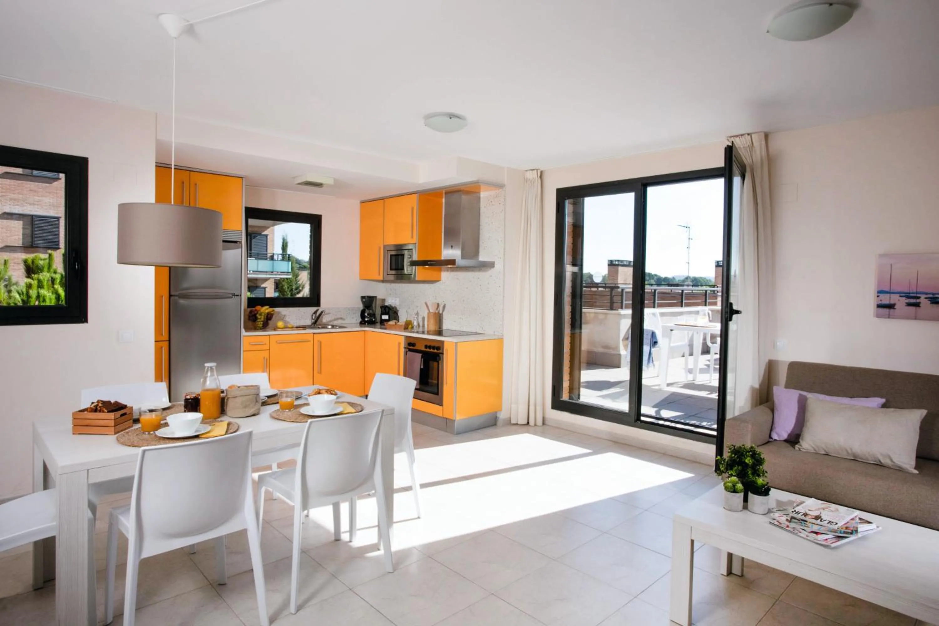 Superior Two-Bedroom Apartment with spacious terrace (2 - 6 People) in Pierre & Vacances Salou