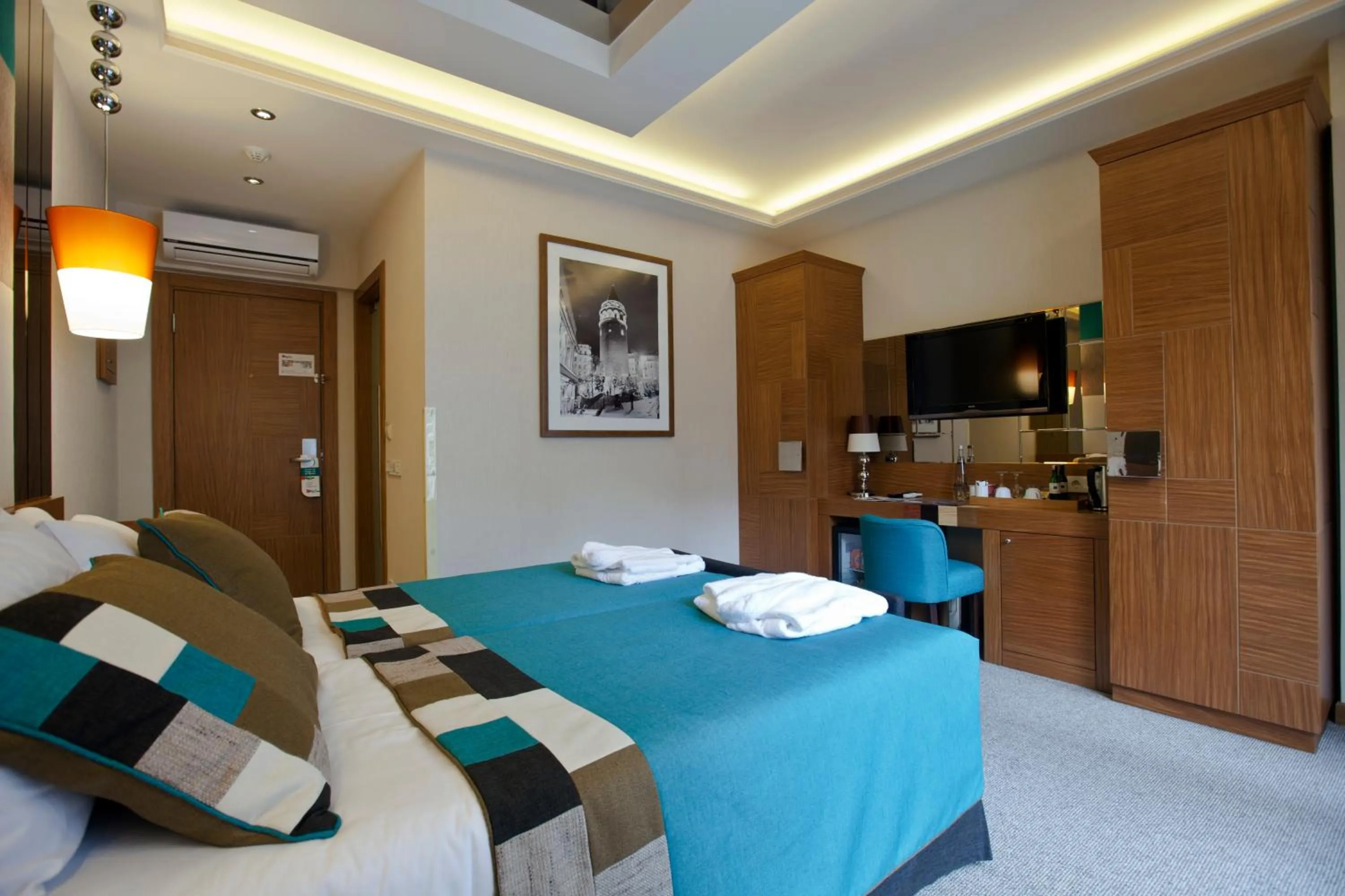 Double or Twin Room in Collage Taksim Hotel
