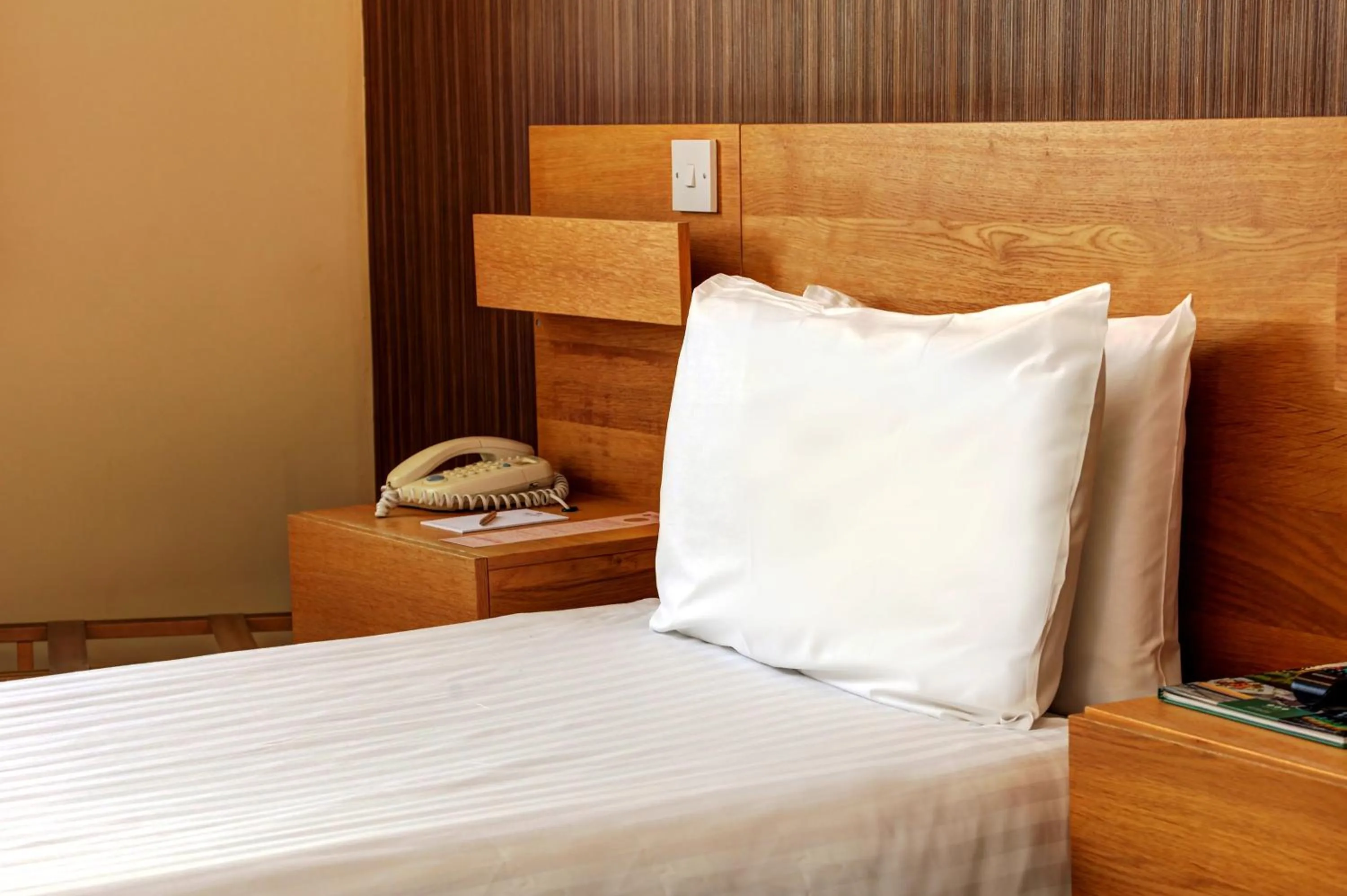 Standard Single Room - single occupancy in Best Western Thurrock Hotel