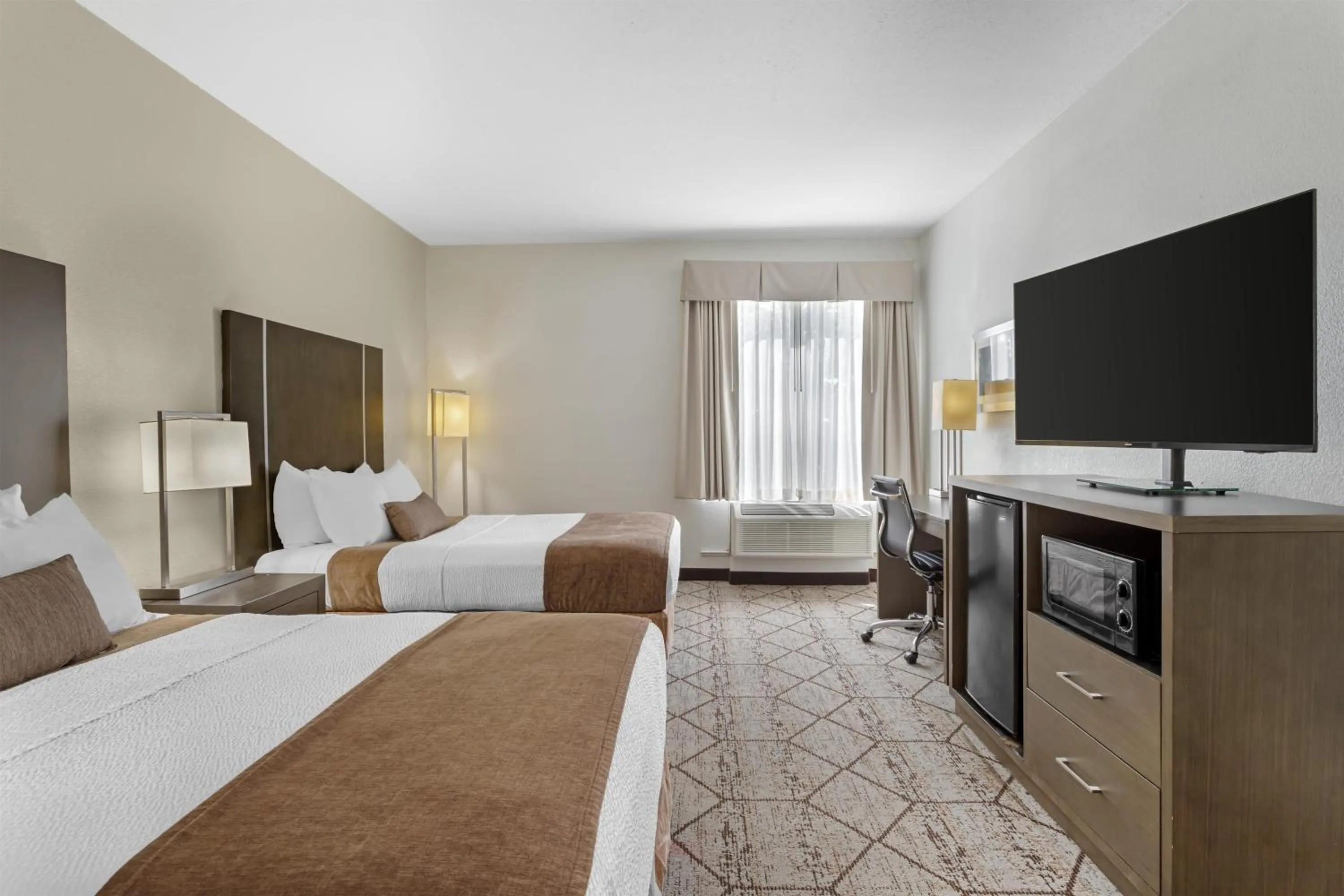 Queen Room with Two Queen Beds - single occupancy in Best Western Plus North Houston Inn & Suites