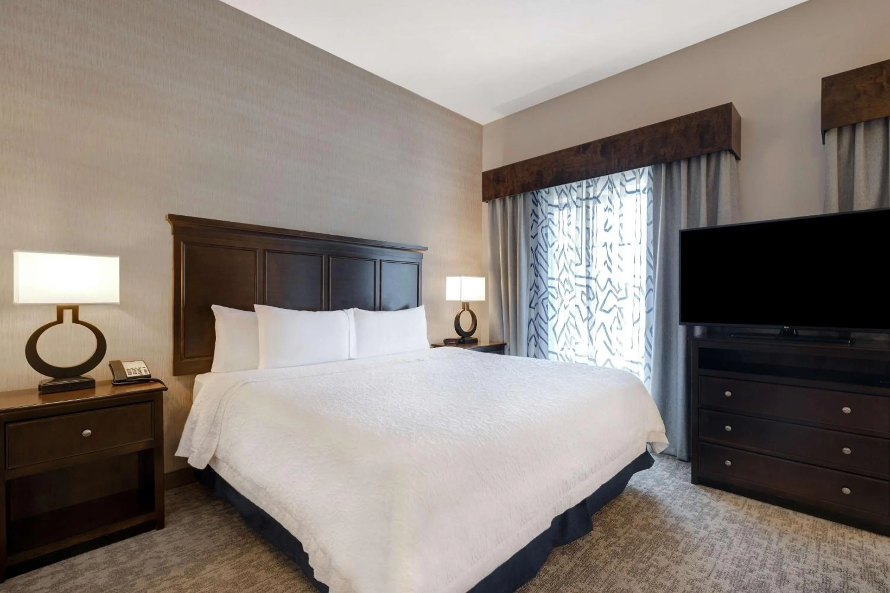 King Studio in Hampton Inn & Suites San Luis Obispo