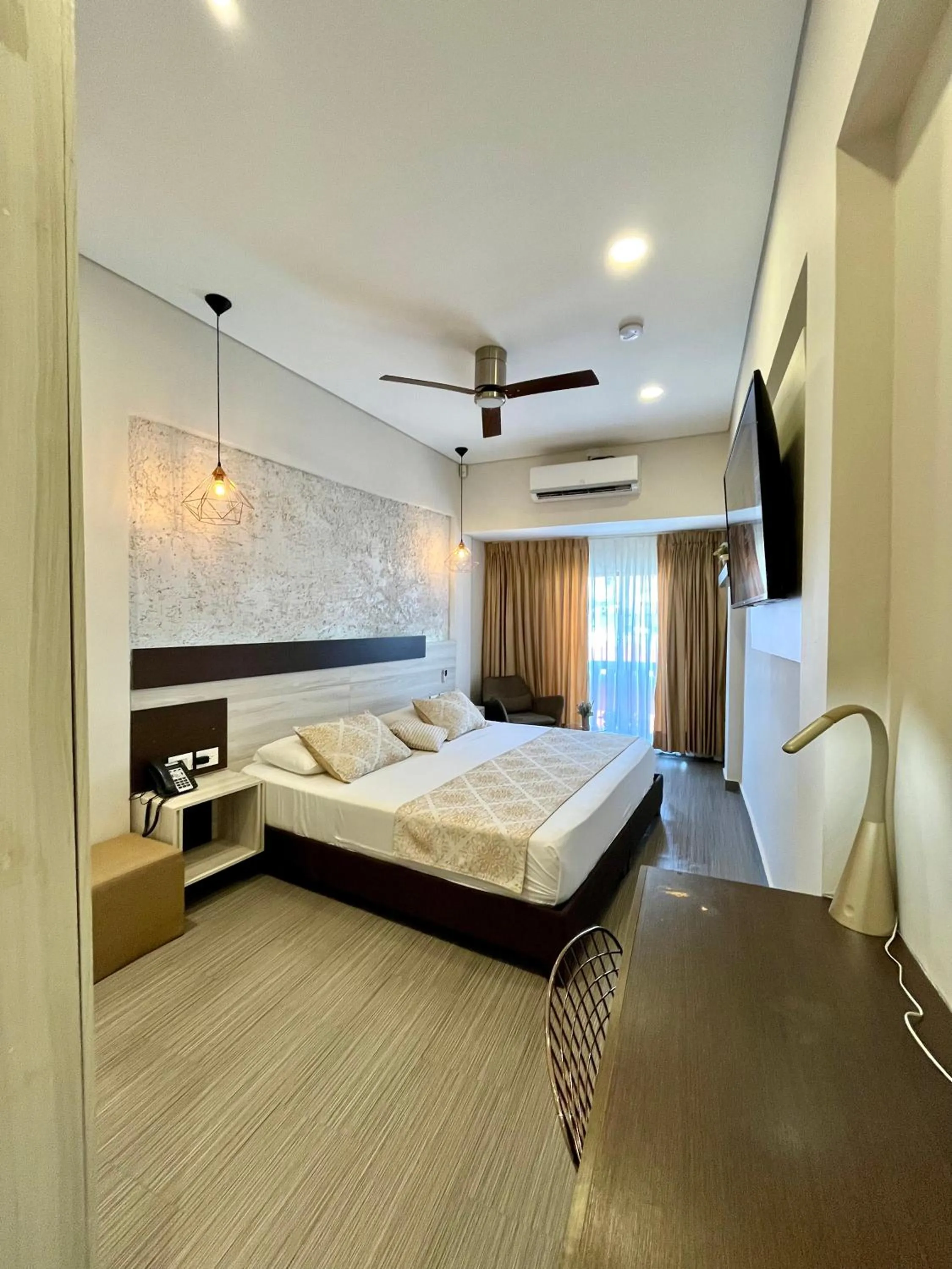 King Room with Balcony in Cartagena Royal Hotel Boutique