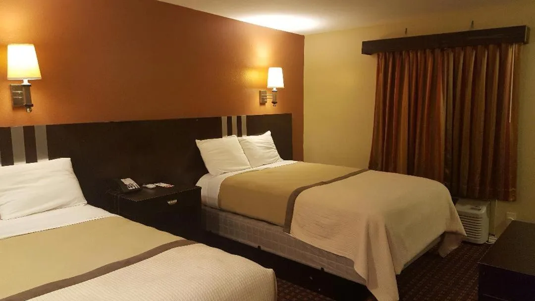 Budget Double Room in Americas Best Value Inn Caldwell