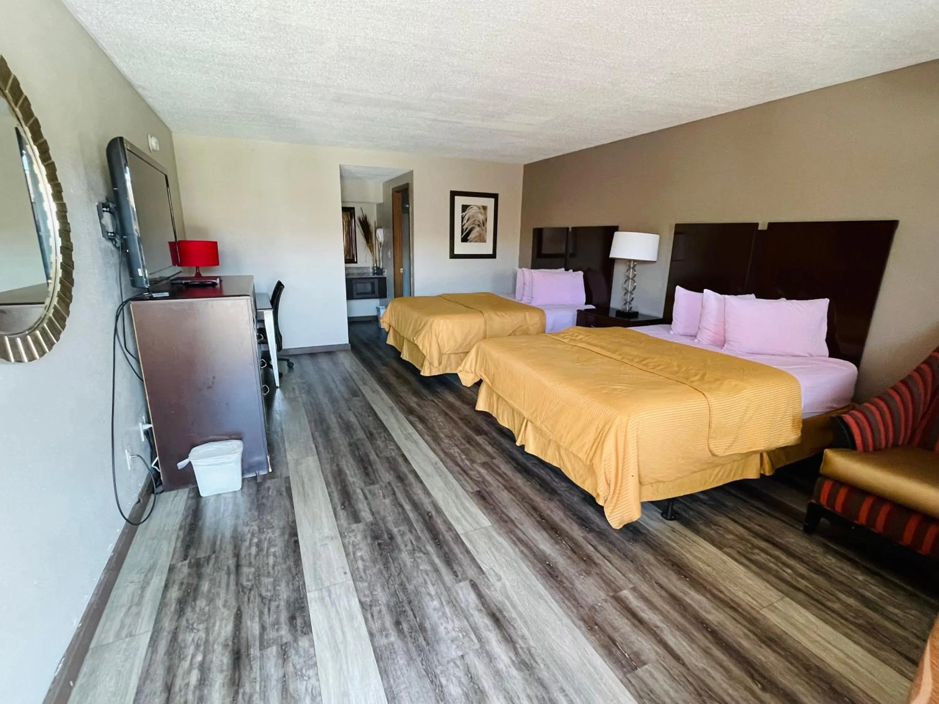 Deluxe Room with Two Queen Beds - Non-Smoking in Royal Inn & Suites