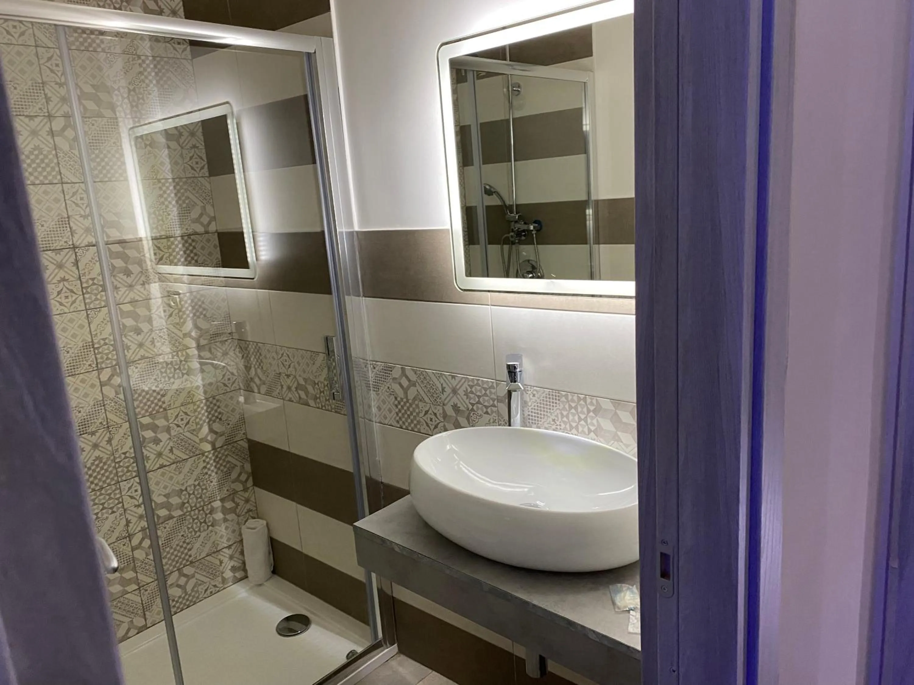 Twin Room - single occupancy in Hotel Poker