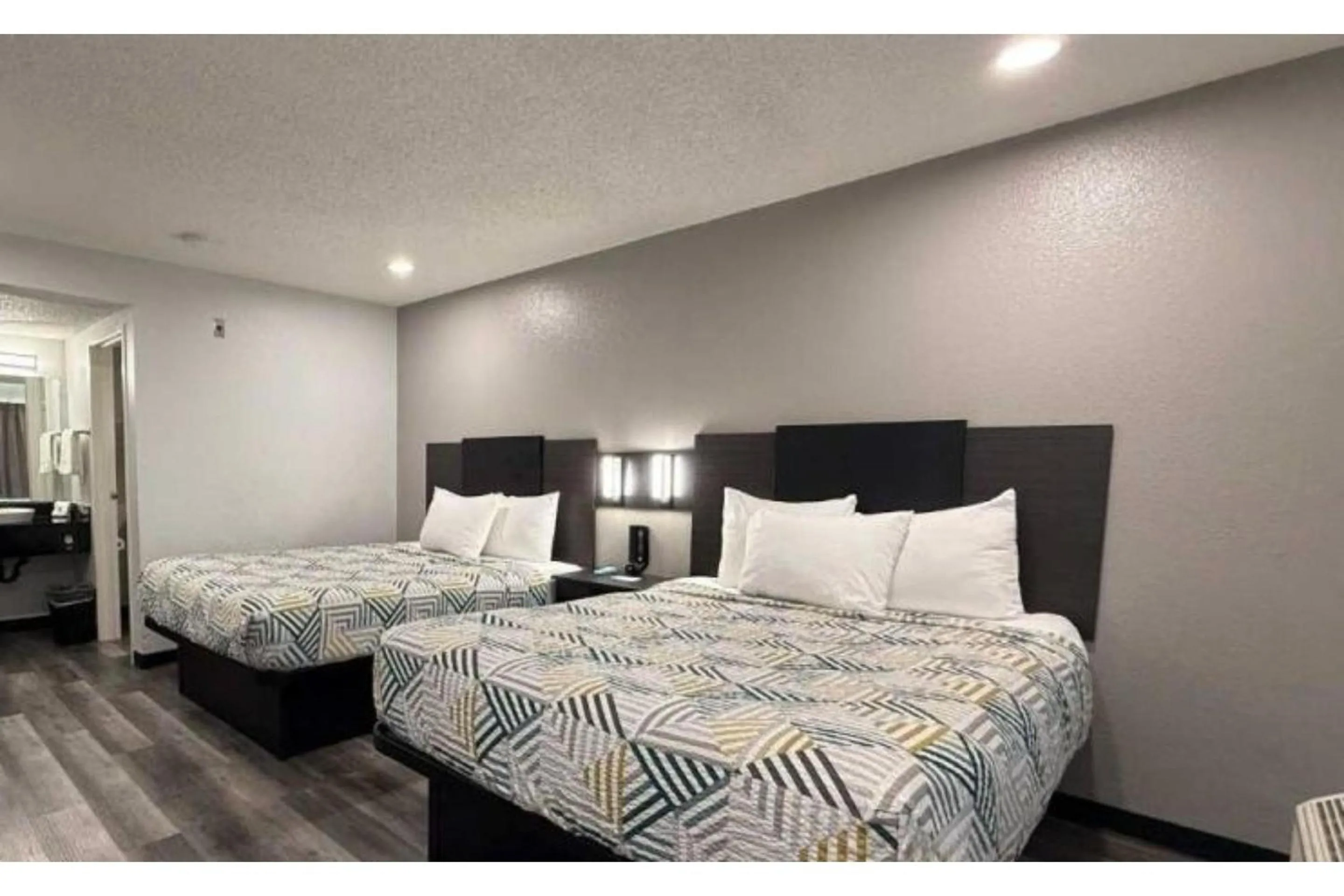 Quadruple Room - Non-Smoking in Motel 6-Ely, NV