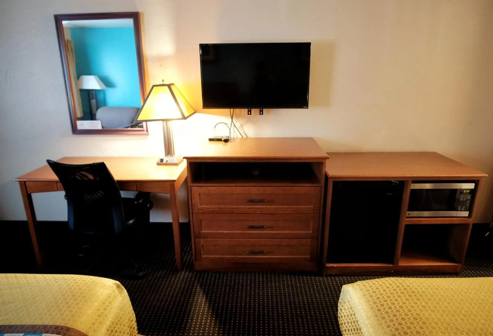 Deluxe Queen Room with Two Queen Beds in Claridge Inn - St. George