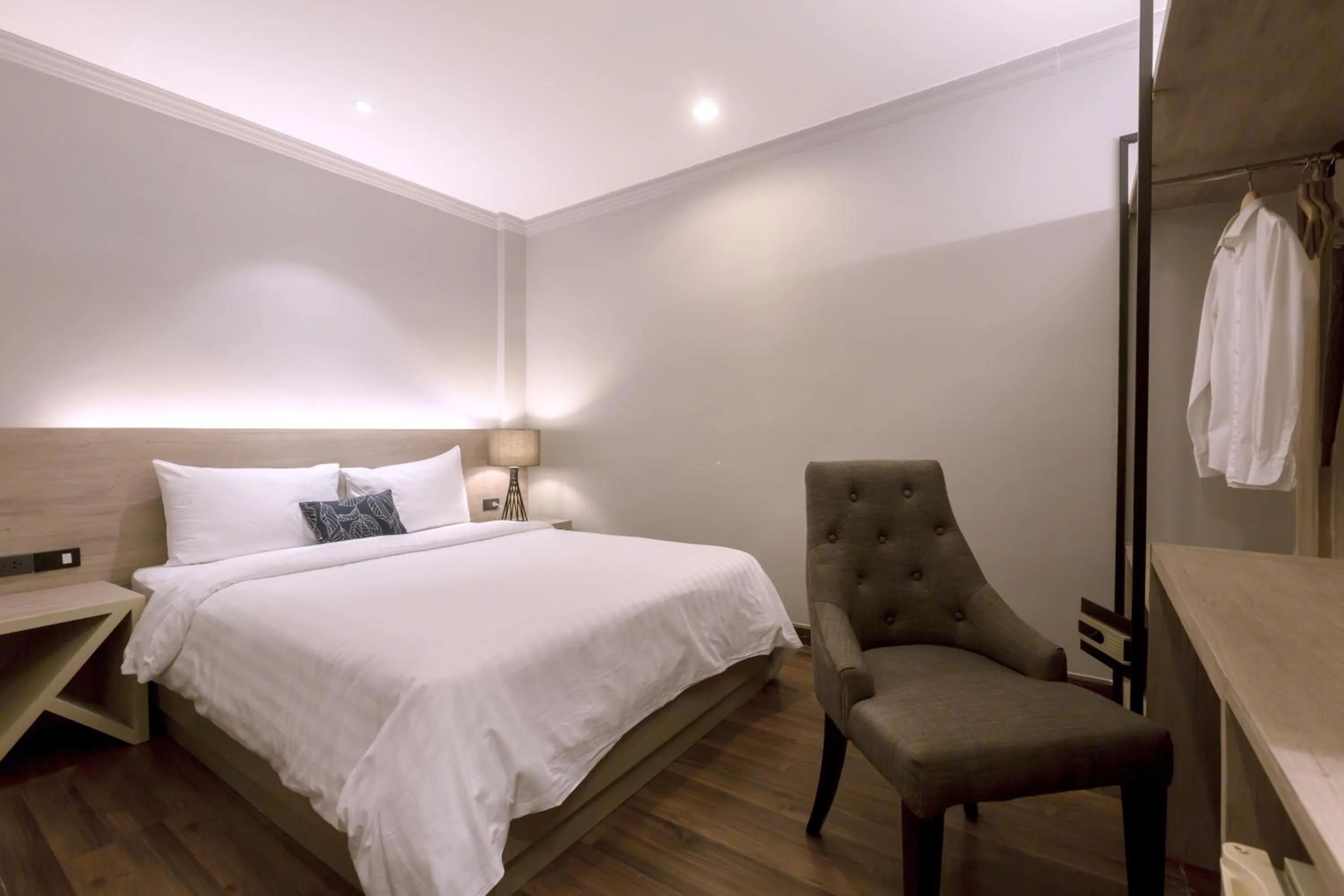 Standard Double Room - No Window in Maxim's Inn