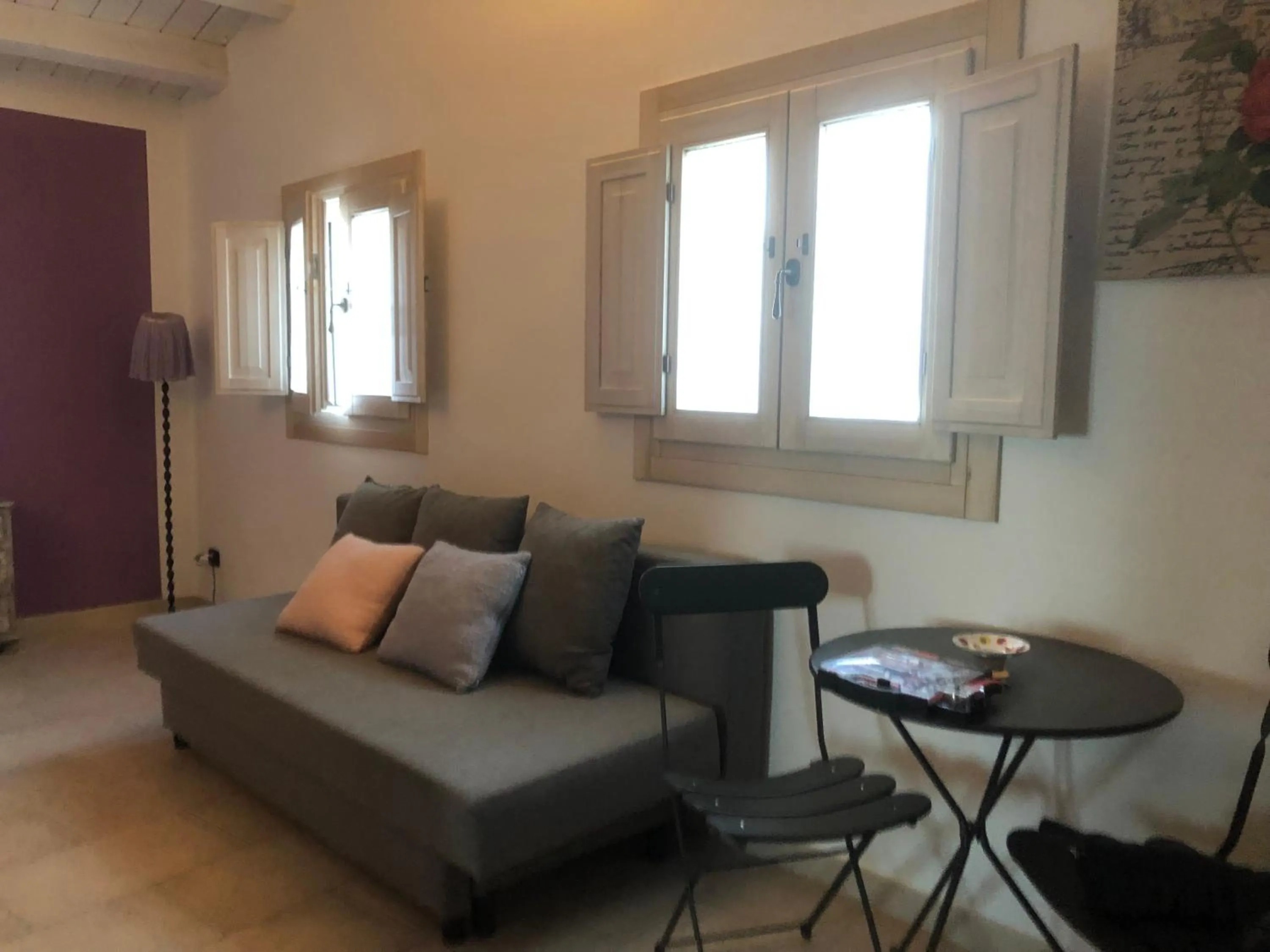 Large Double Room - single occupancy in Chicchi Di Melograno