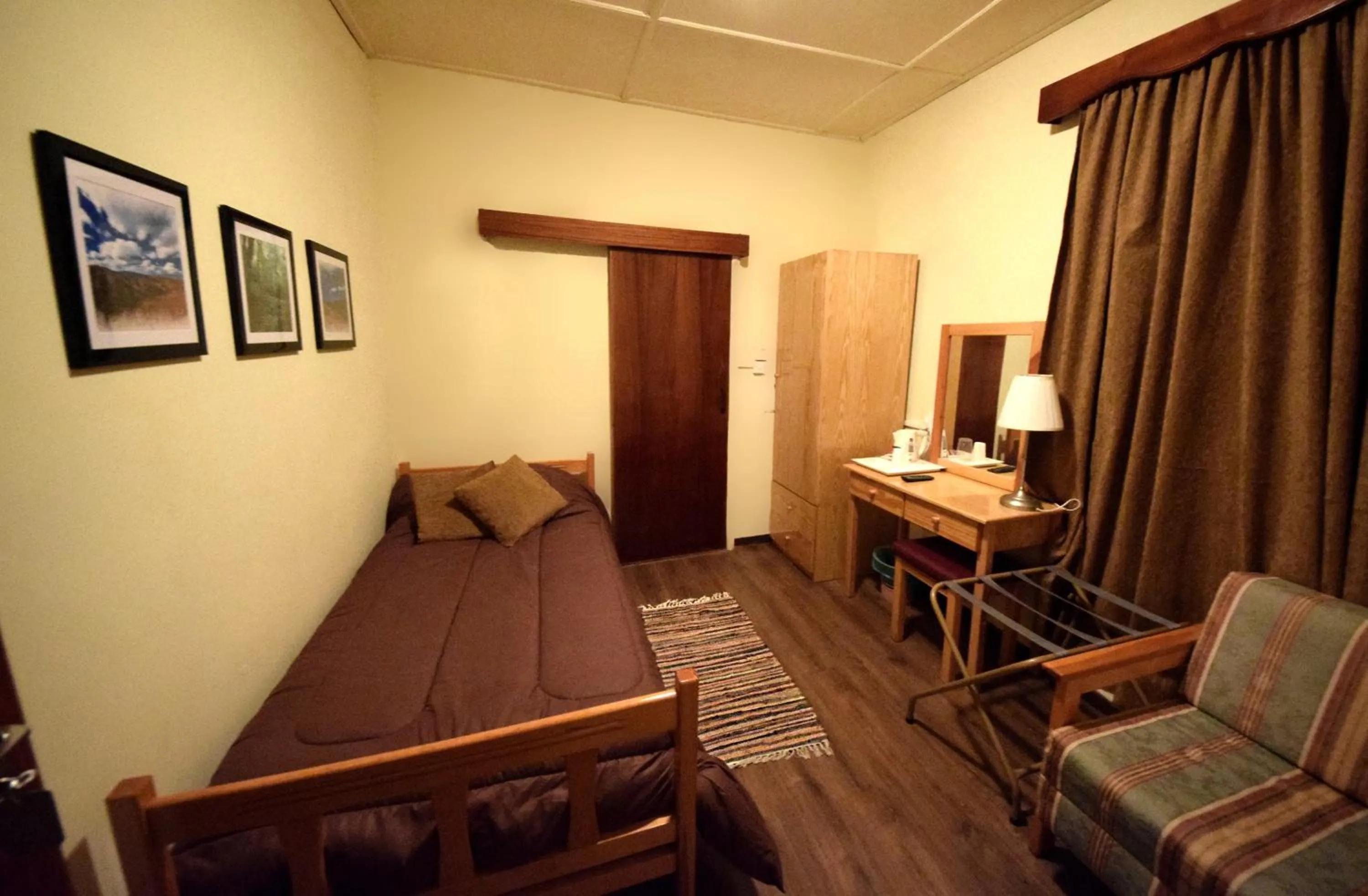 Single Room in Christys Palace Hotel