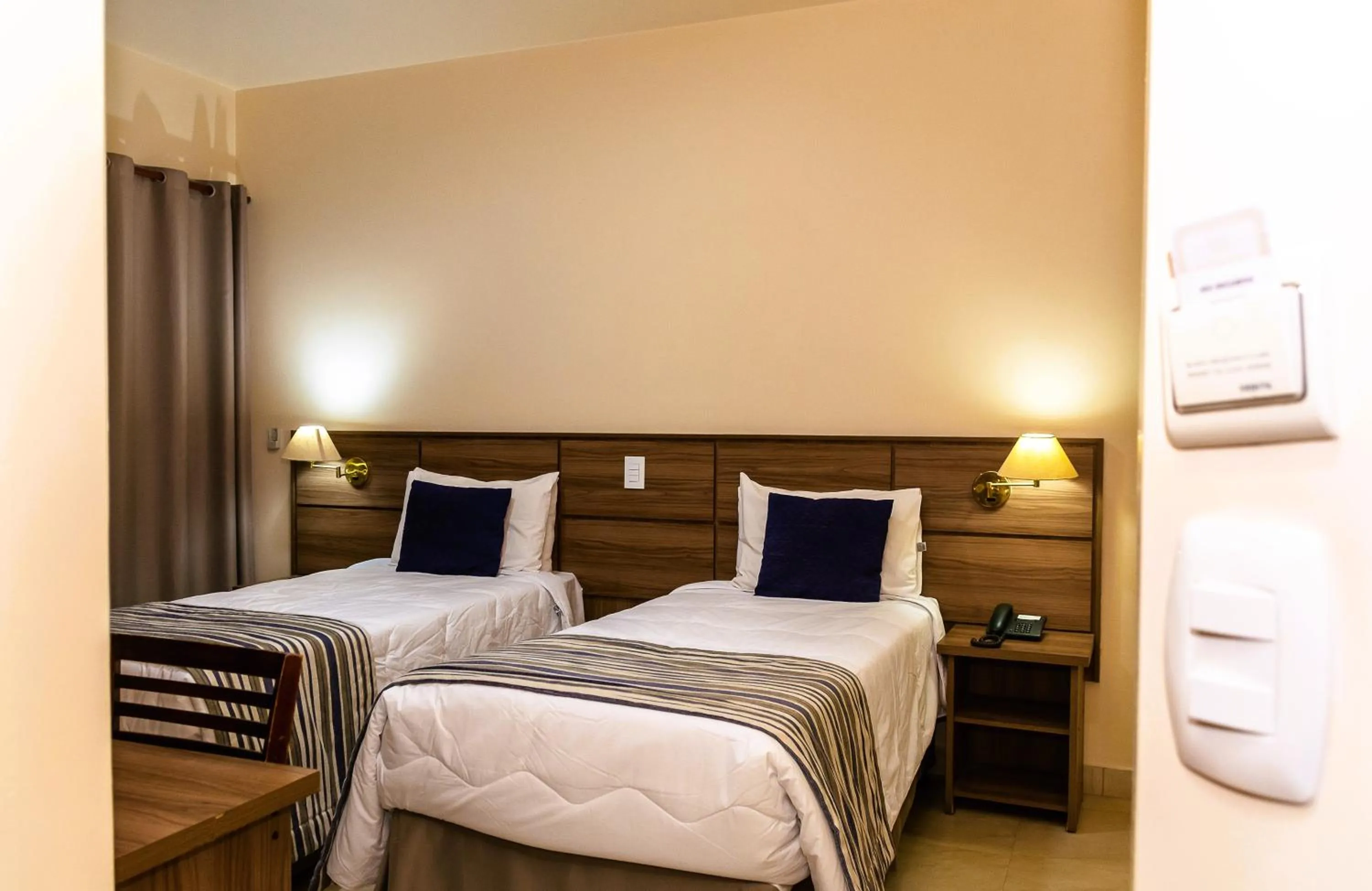 Standard Twin Room - single occupancy in Fenix Hotel Pouso Alegre