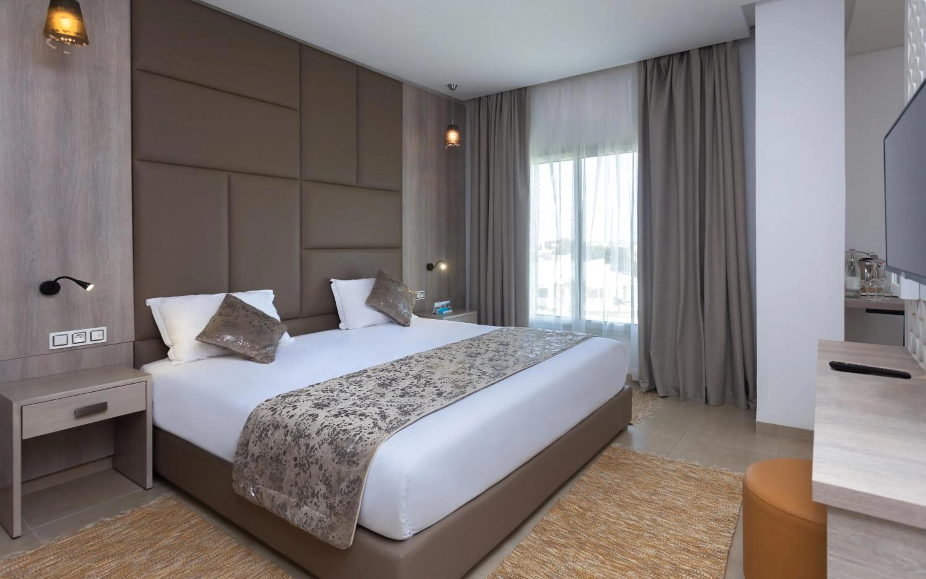Deluxe Suite with Sea View in Hotel Nour Congress & Resort