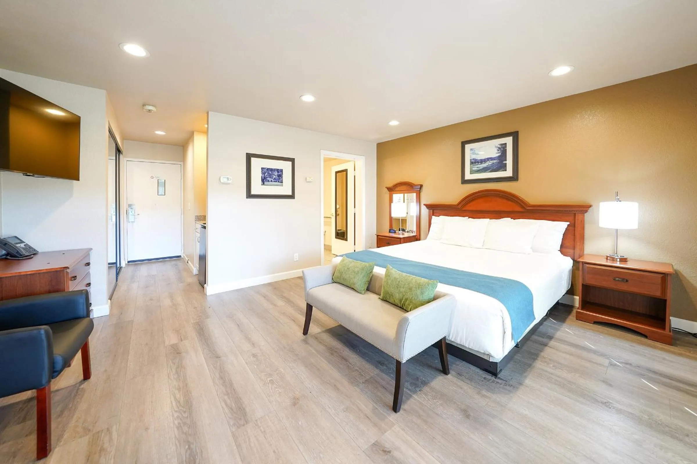 Single Room - Disability Access in San Vicente Golf Resort