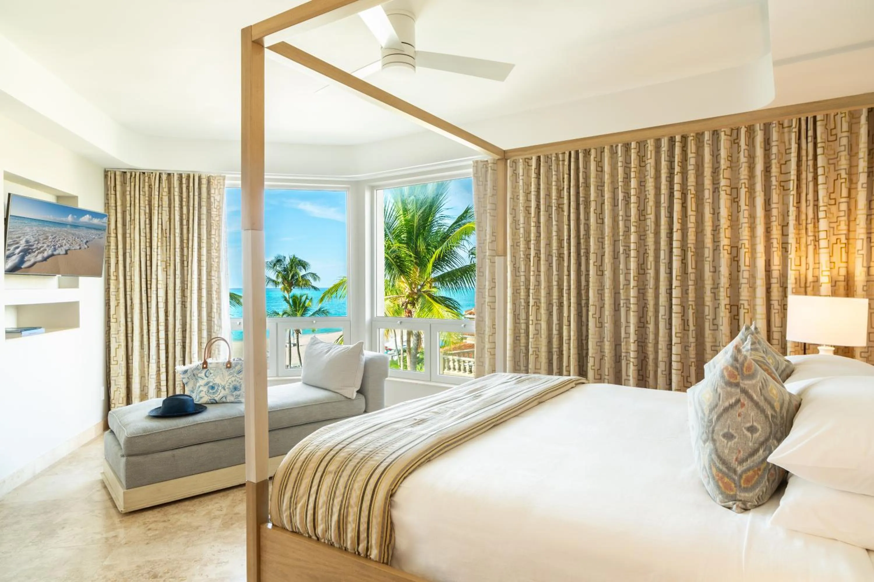 Villas Luxury Two-Bedroom Suite in Grace Bay Club