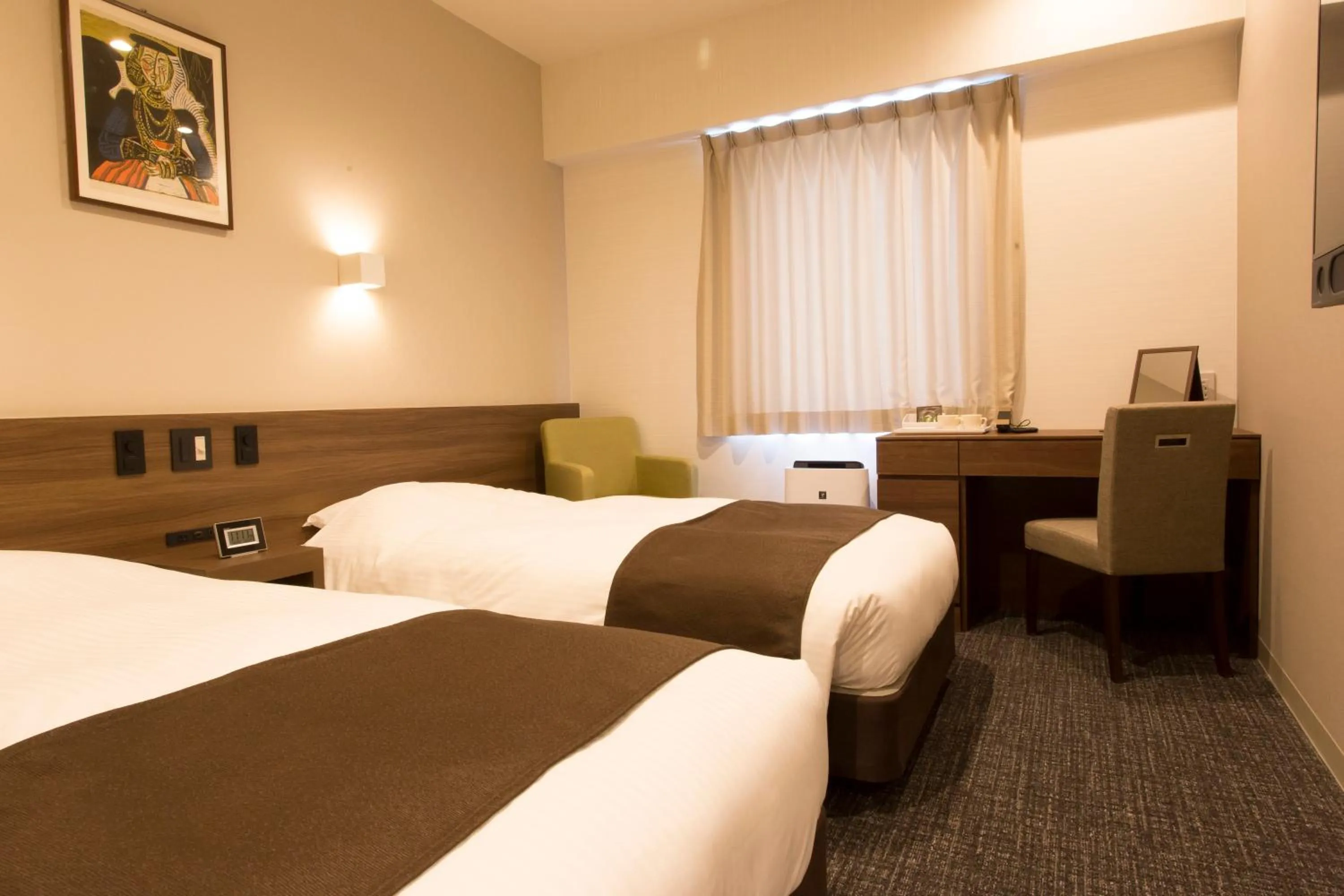 Standard Twin Room - Smoking in Osaka Riverside Hotel