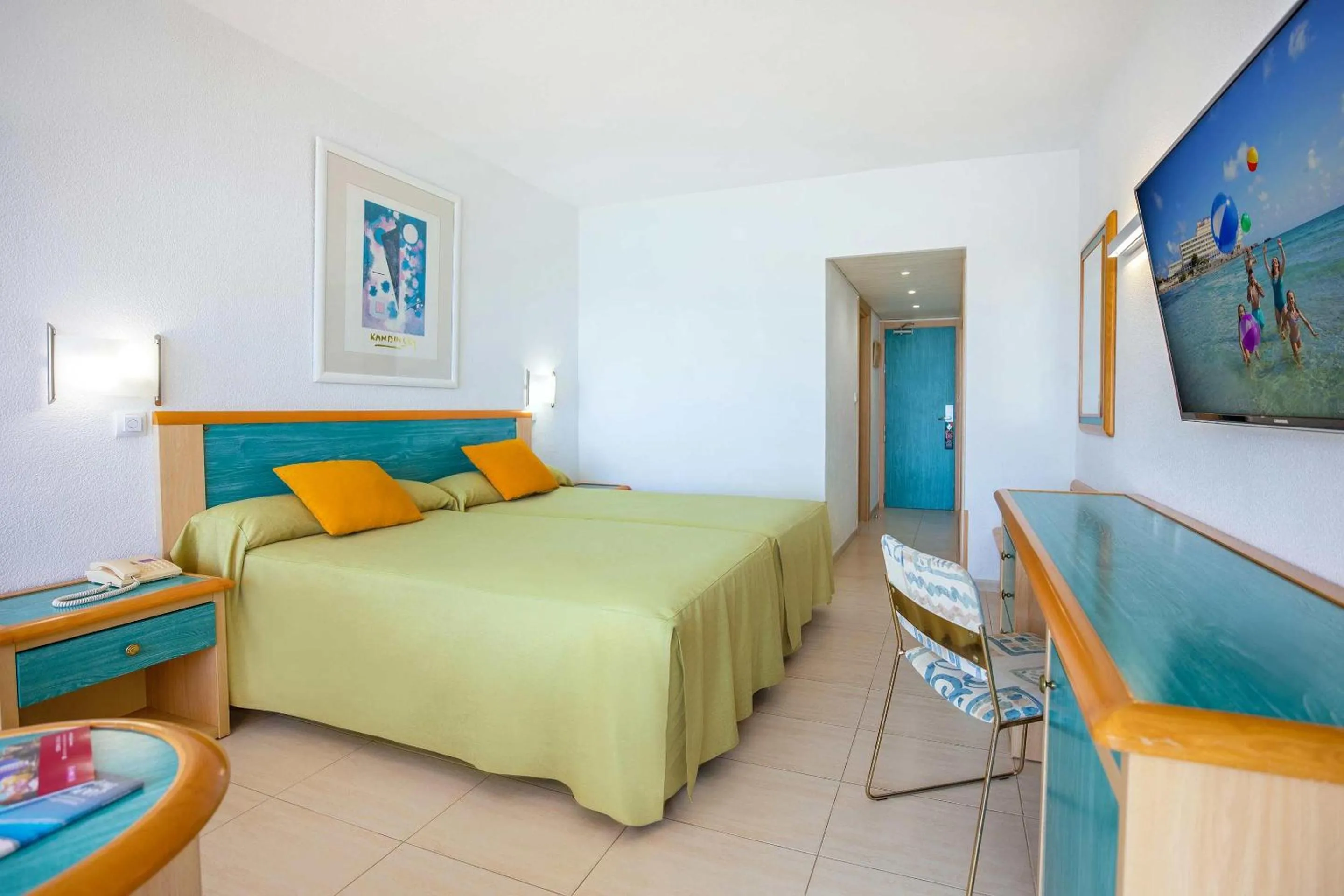 Double or Twin Room with Terrace (3 Adults) in Hotel Servigroup Galua