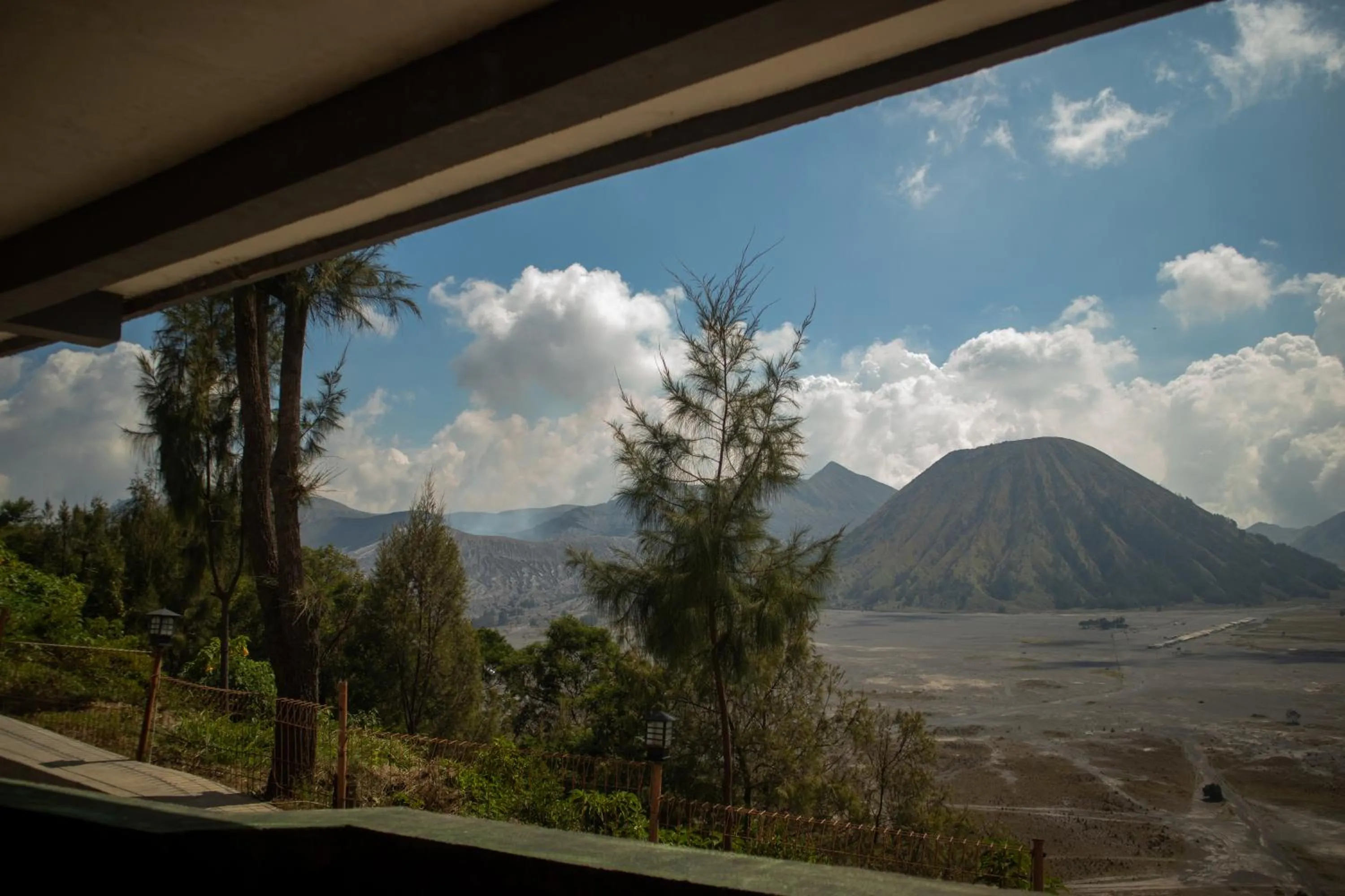 Deluxe Twin Room in Cemara Indah Hotel