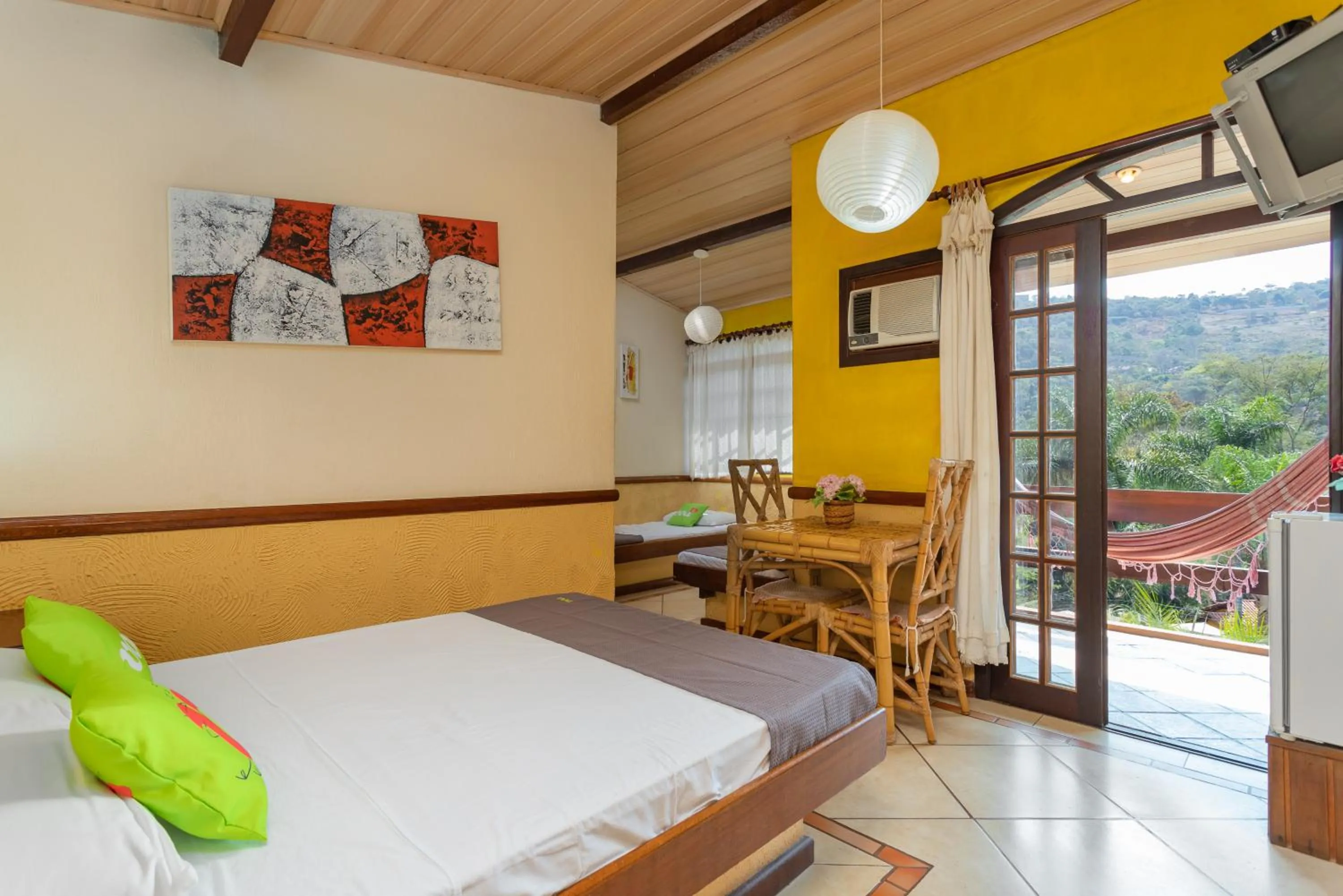 Deluxe Quadruple Room in Wood House