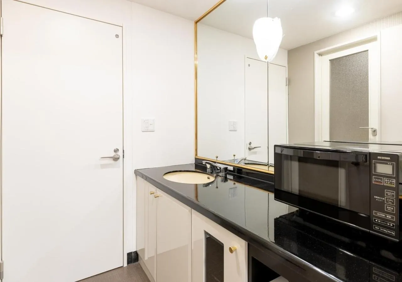 Twin Room for Single Use - single occupancy - Smoking in APA Hotel Kanazawa Katamachi EXCELLENT