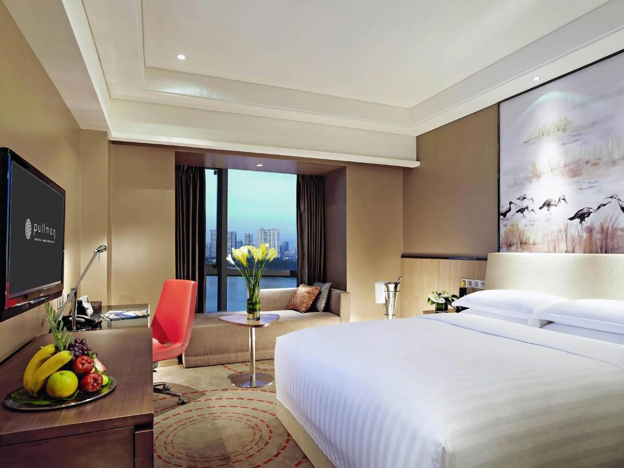 Deluxe King Room with Park View in Pullman Xiamen Powerlong