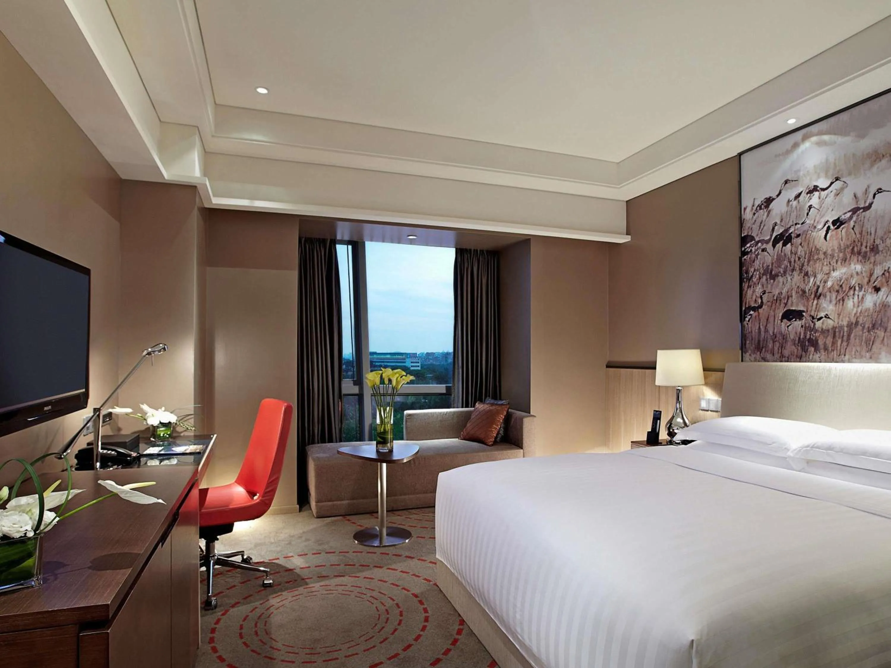 Superior King Room with Lake View in Pullman Xiamen Powerlong