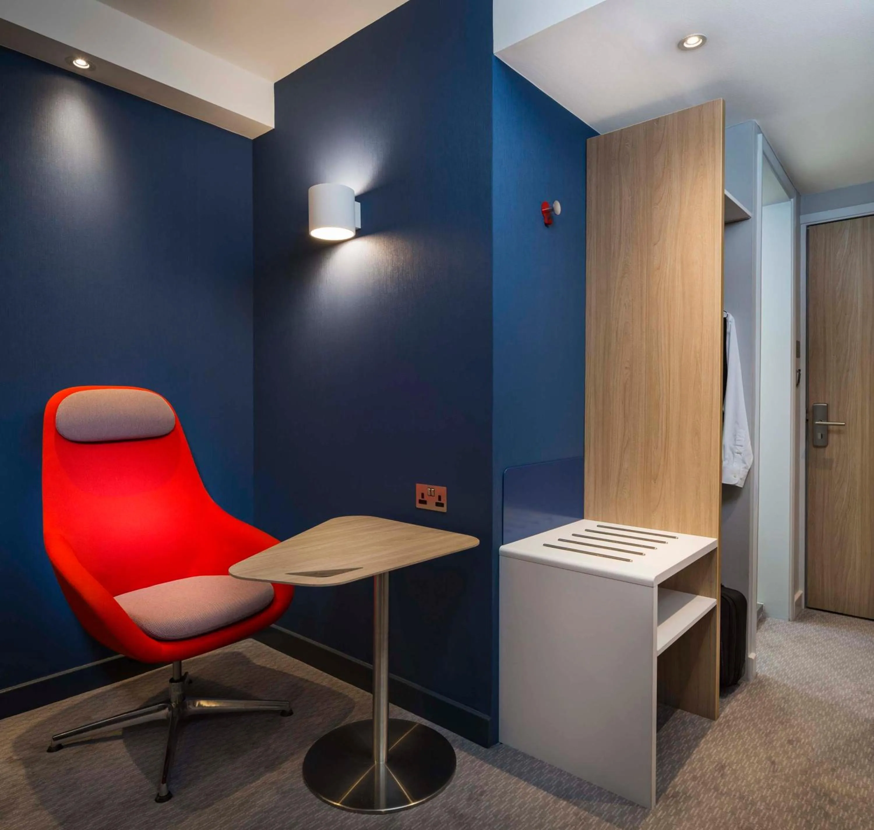 Double Room with Free Hot Breakfast - Accessible in Holiday Inn Express Belfast City by IHG