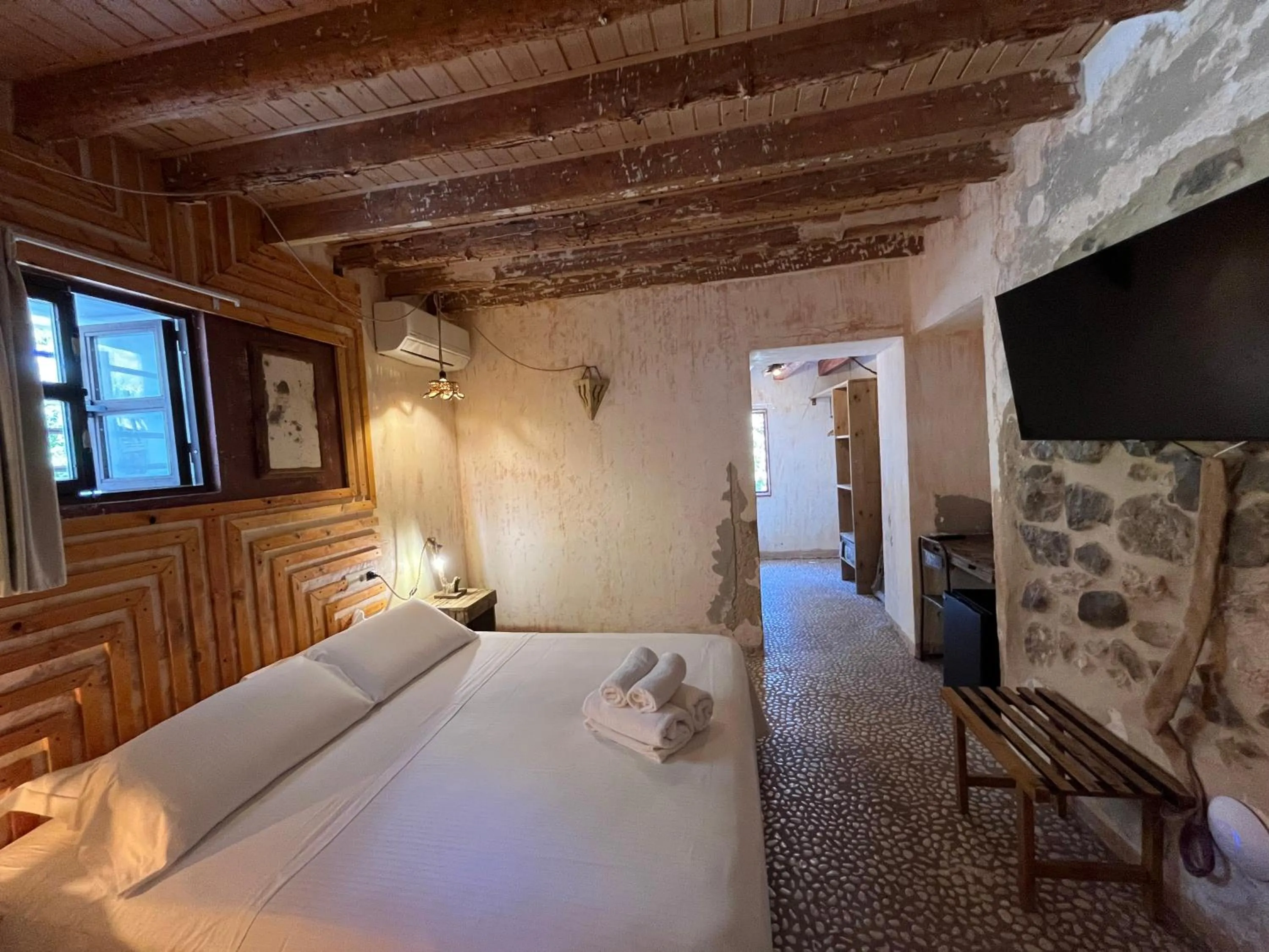 Deluxe Double or Twin Room in Boutique Hostal La Curandera de Salinas