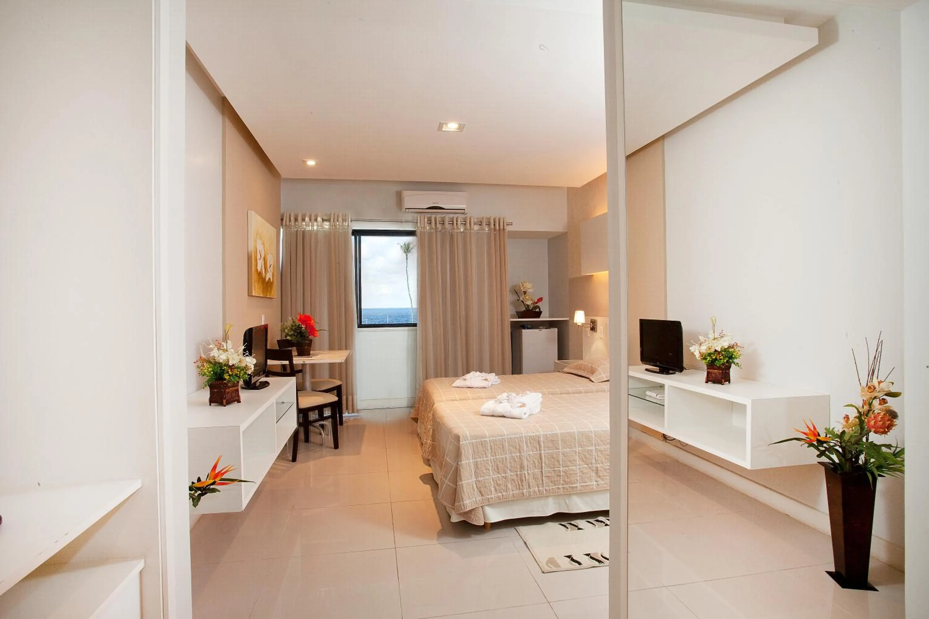 Executive Double Room in Bahiamar Hotel