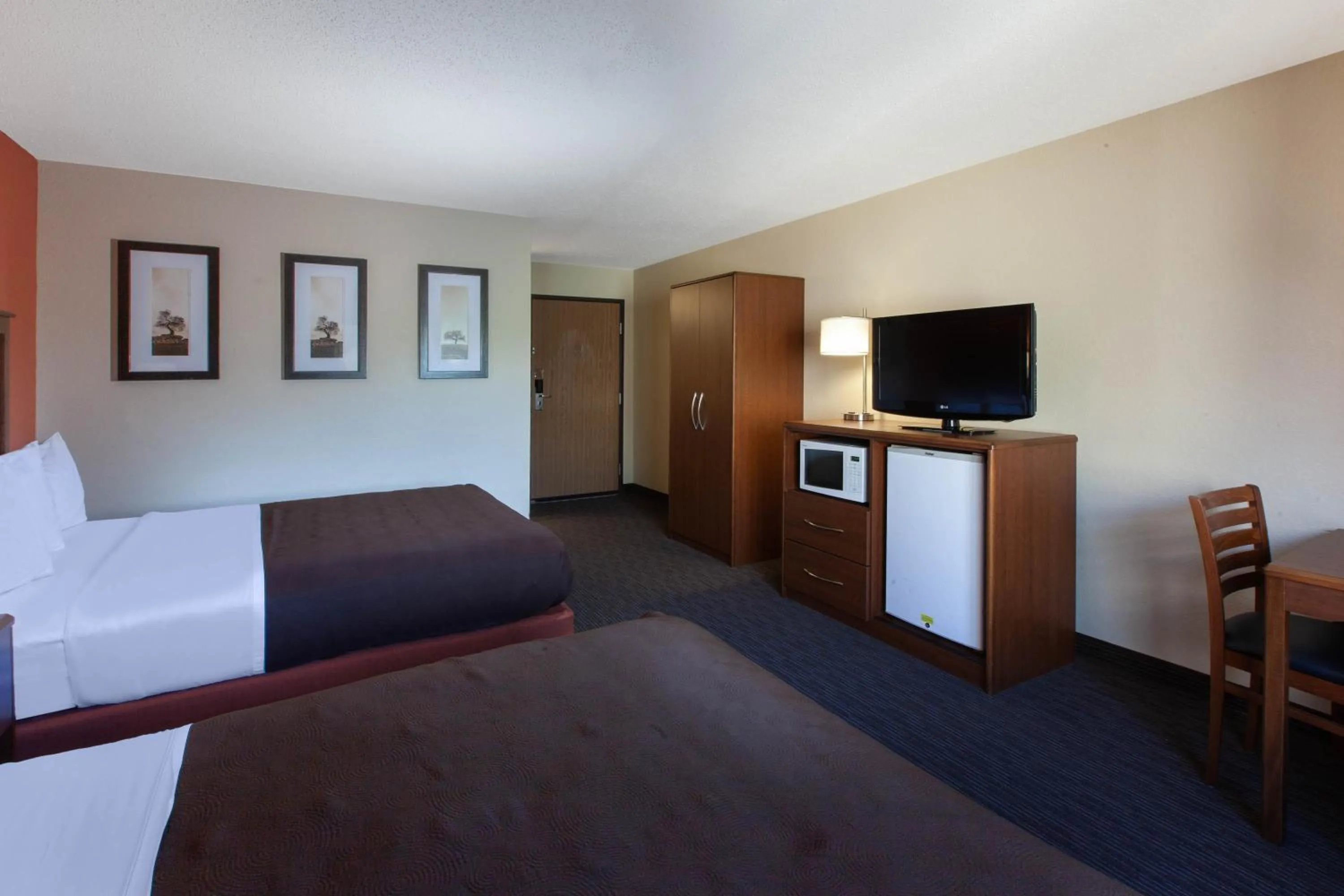 Queen Room with Two Queen Beds - Non-Smoking in AmericInn by Wyndham Iron River