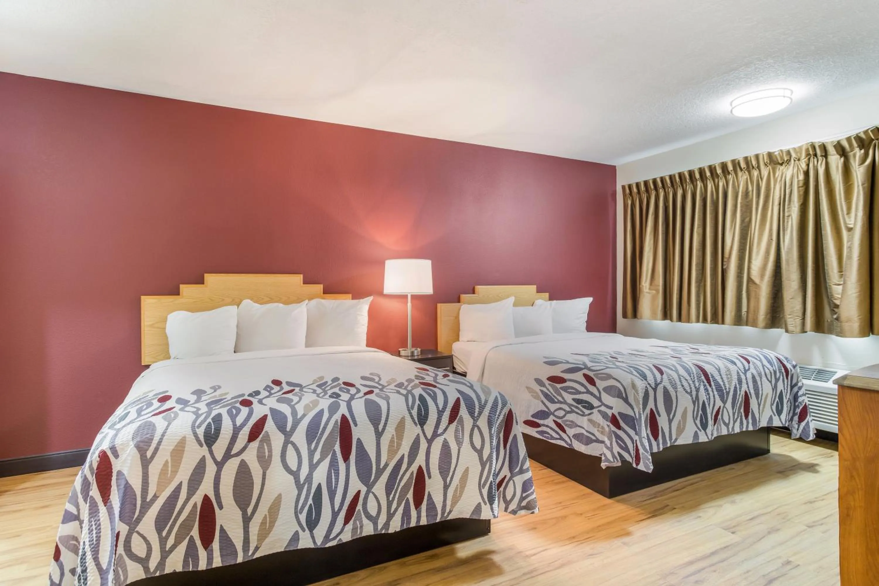 Suite with Two Queen Beds Smoke Free  in Red Roof Inn Albuquerque - Midtown